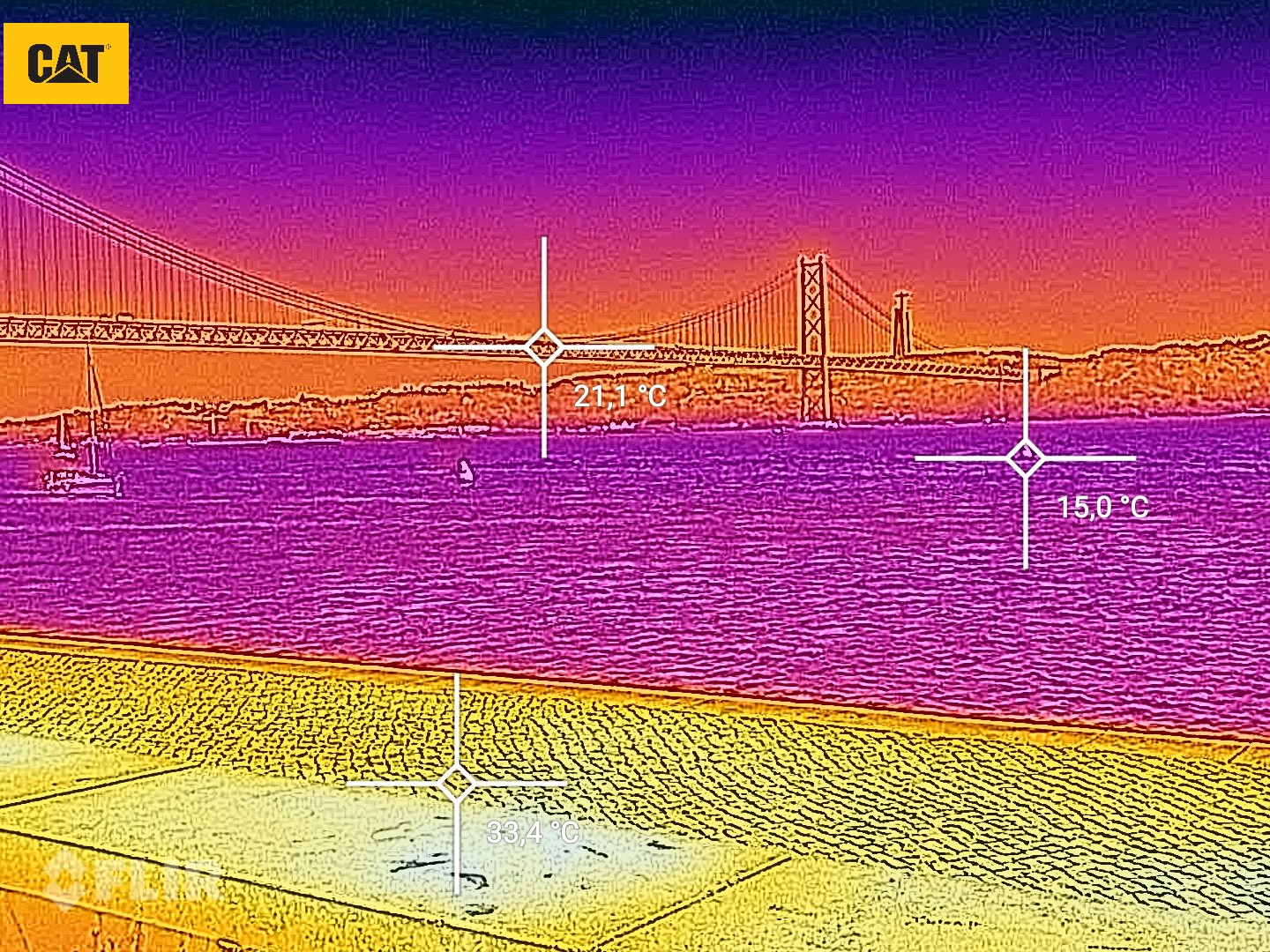 Esqueça os lenços e chapéus. Os acessórios desta primavera são as bandoletes da Campos