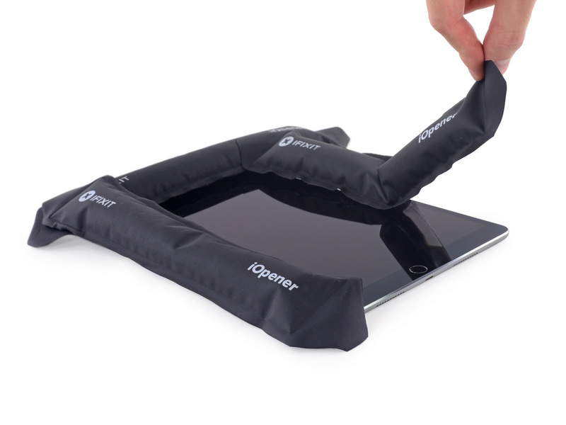 Sensualidade, mistério e emoção. “A Casa de Rayne” é novo dark (e erótico) romance que não vai querer perder