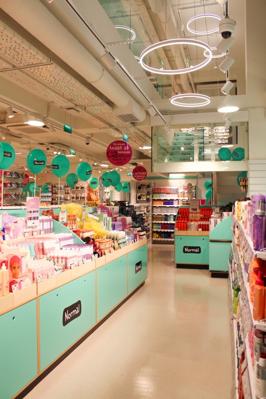 As pechinchas da Normal chegaram a uma rua emblemática da capital. Saiba onde fica a nova loja