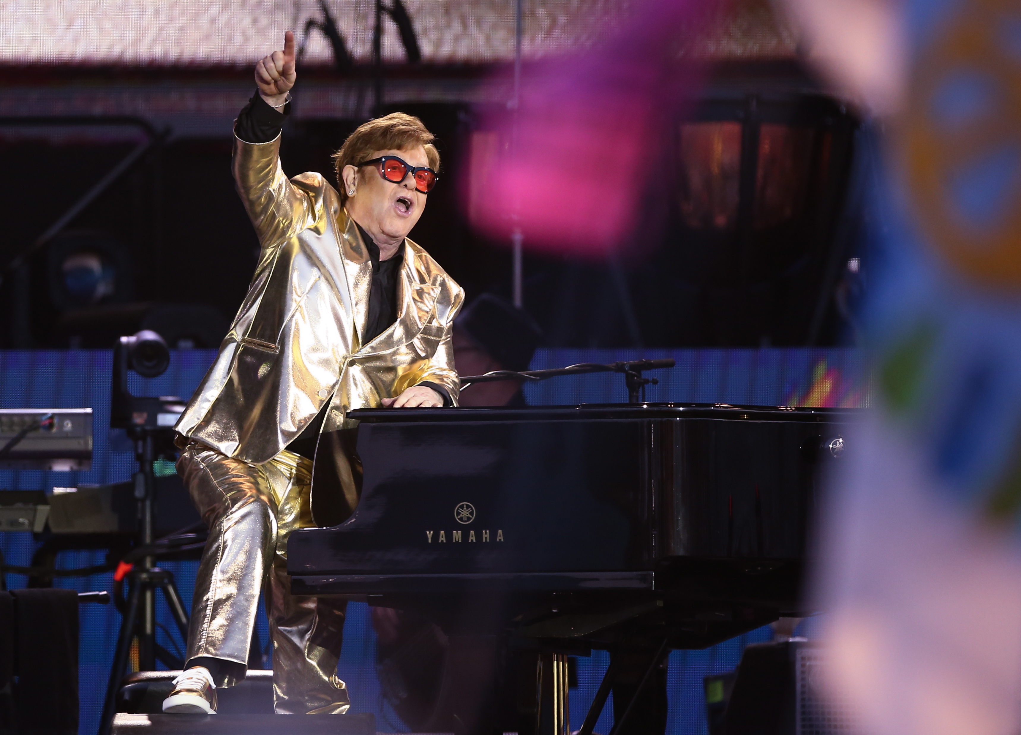 Afinal foi só um até já. Elton John anuncia novo álbum de estúdio