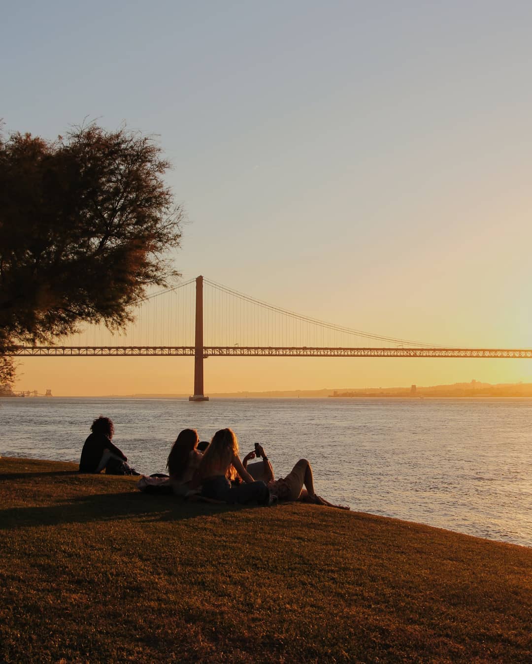 “La Casa de Papel” mostrou parte de Almada à beira Tejo e nós sugerimos mais 11 pontos imperdíveis
