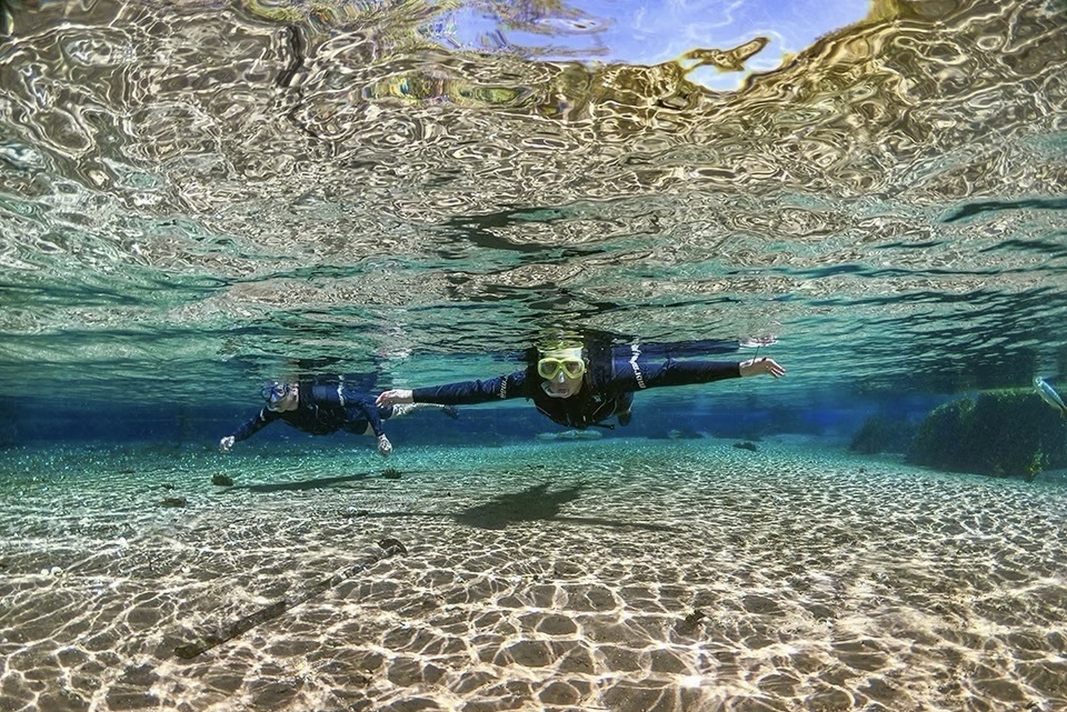 Rio Sucuri: A estrela subaquática do ecoturismo brasileiro