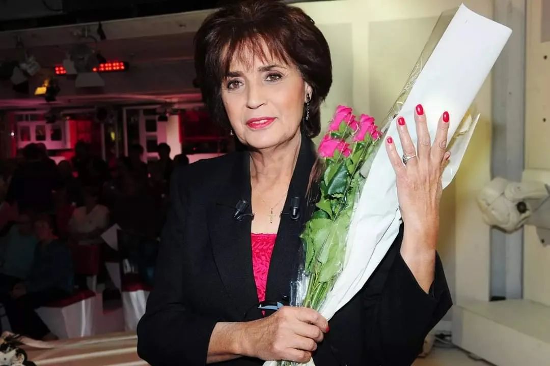 Cantora Linda de Suza morre aos 74 anos, vítima de COVID-19