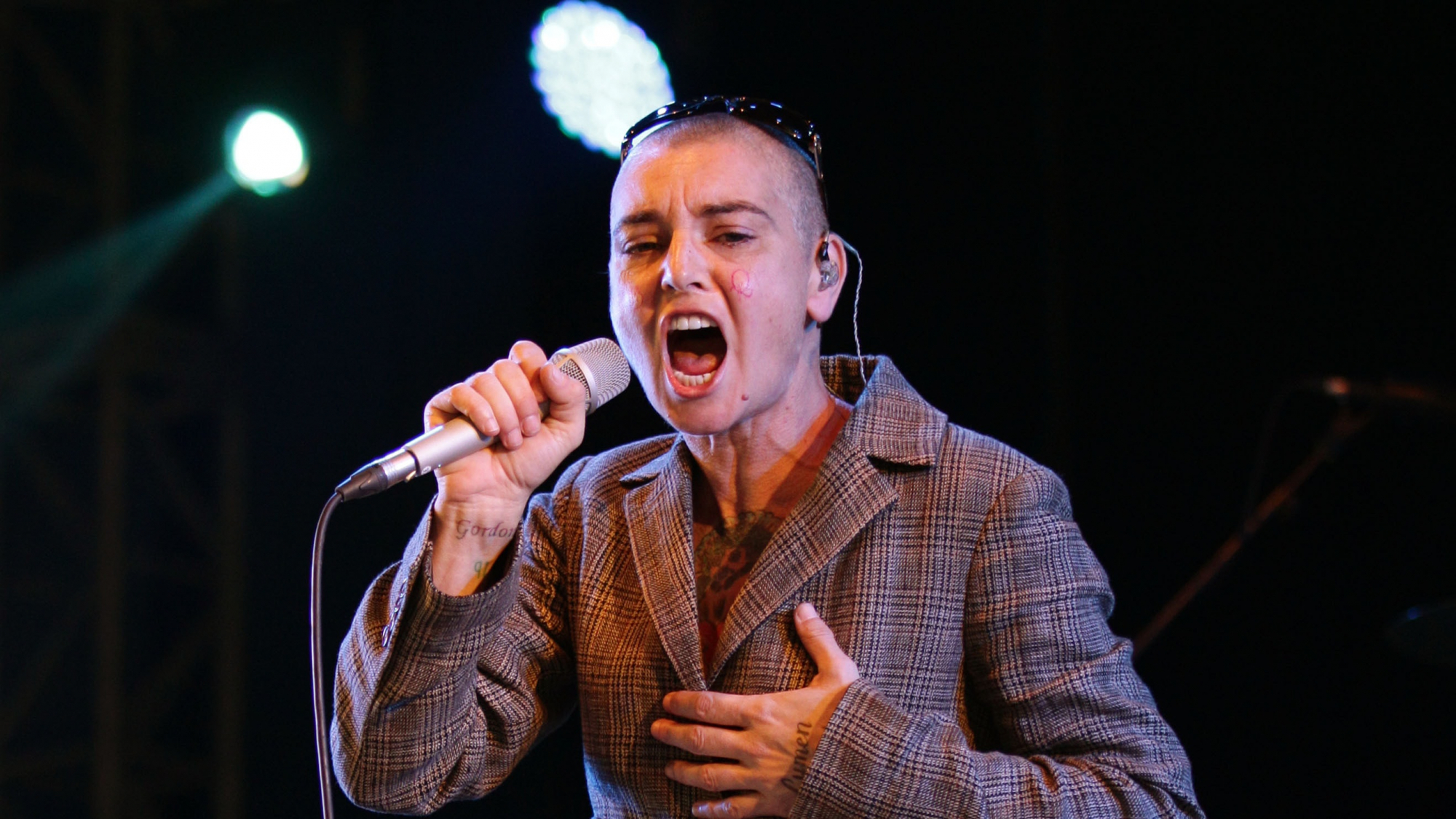 Sinéad O’Connor converteu-se ao Islão e mudou de nome