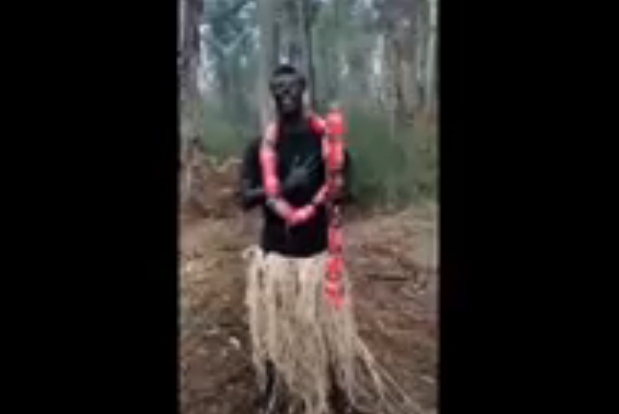 Caloiros fazem “blackface” em vídeo de praxe. Universidade do Minho já reagiu