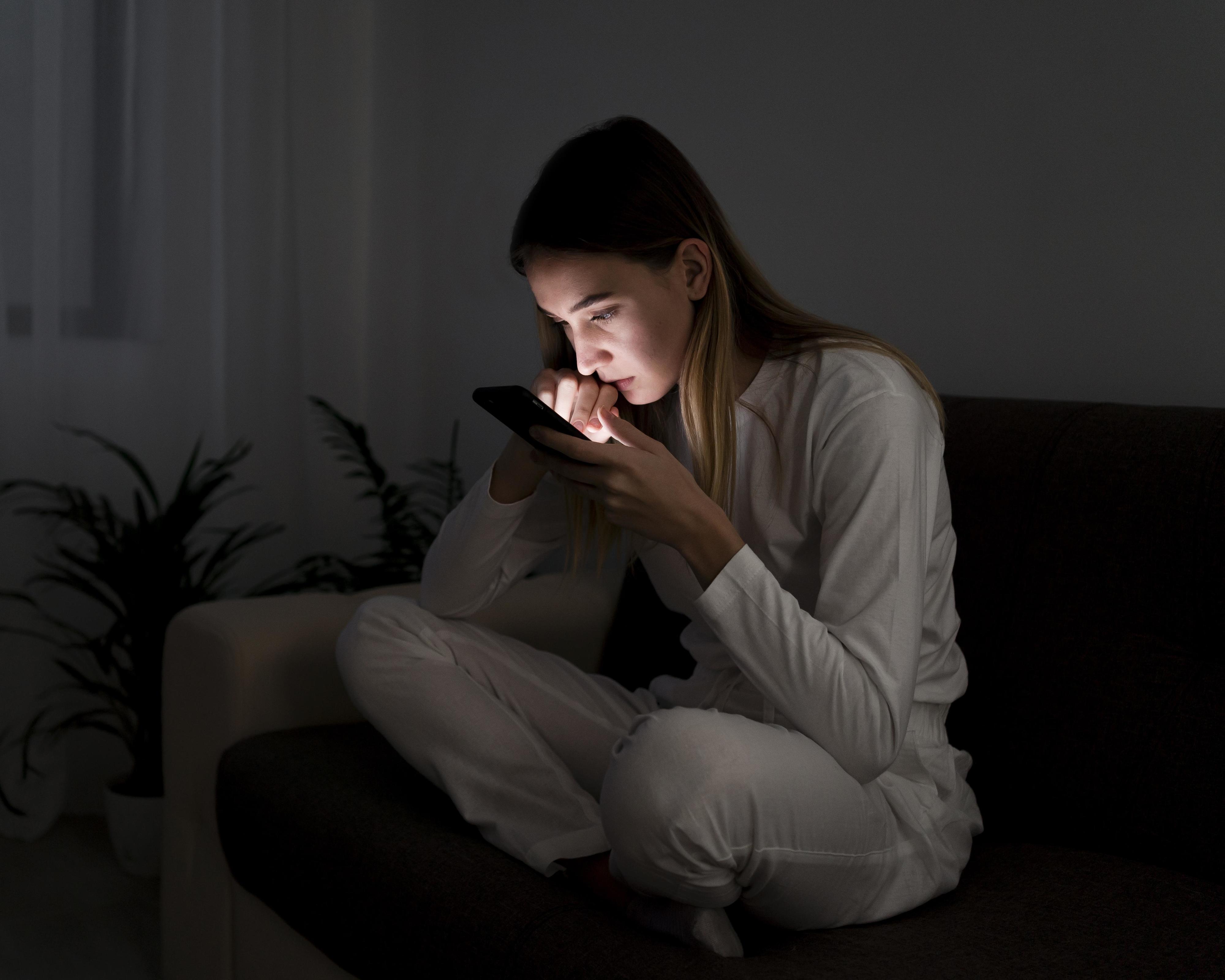 Spyzie: App de stalkerware usada para vigiar namorados coloca em risco milhares de smartphones Android e iOS