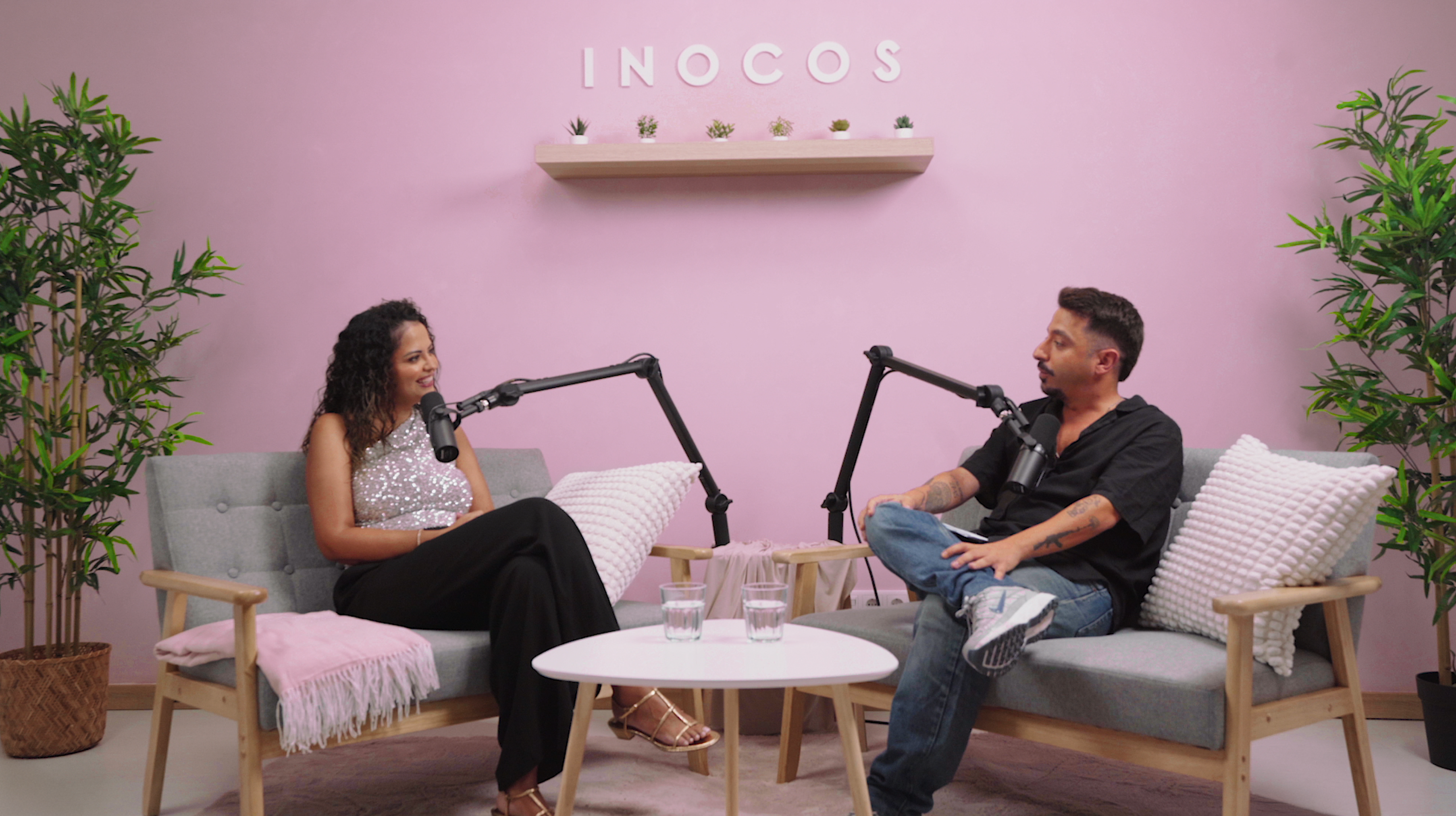 “Verniz Na Língua” é o novo podcast da INOCOS (que já está a dar que falar). Saiba onde ver o primeiro episódio