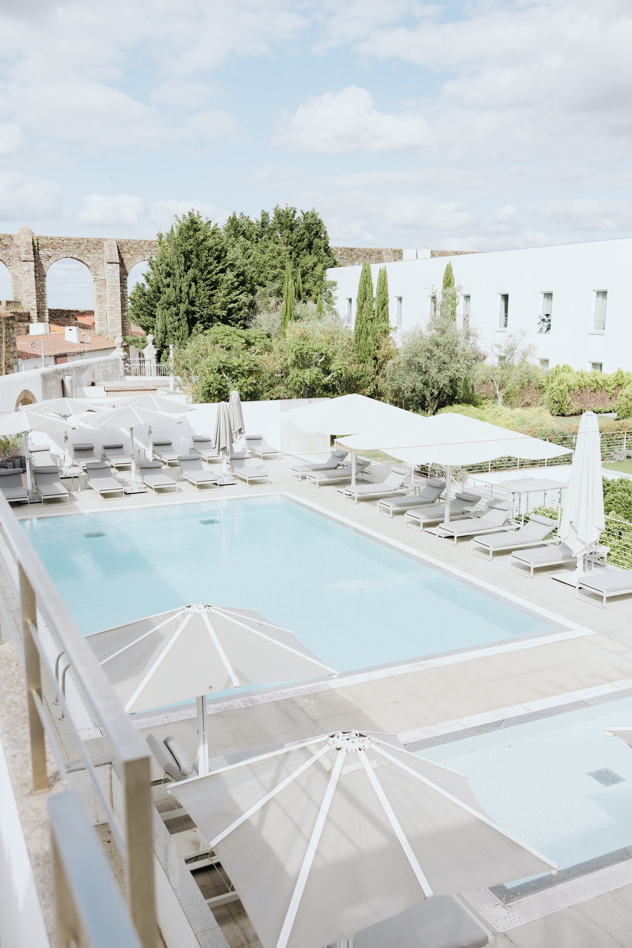 Férias em Évora. Do SPA aos restaurantes, estes hotéis estão cheios de novidades para o verão (e com descontos)