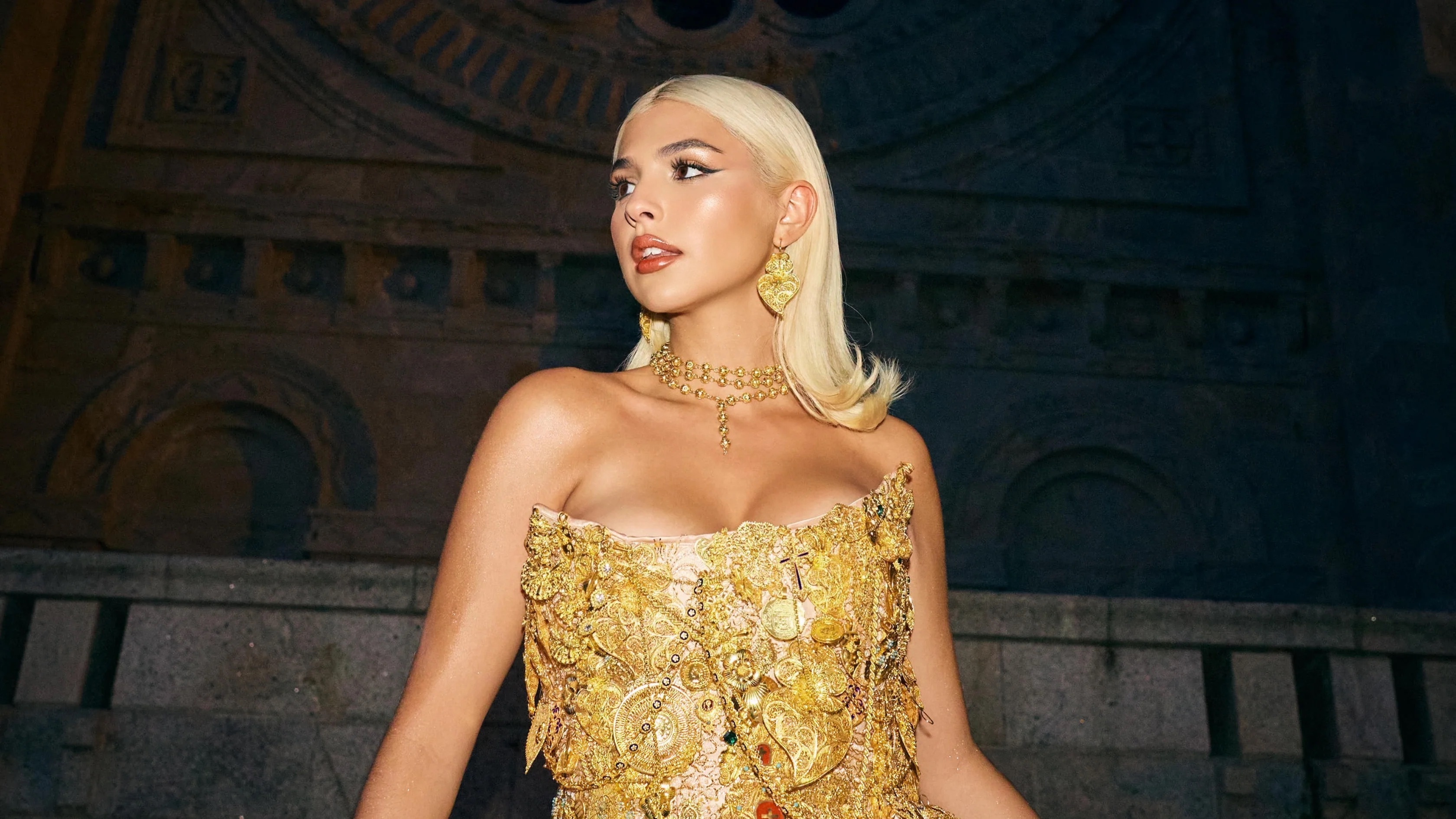 Este vestido de Bárbara Bandeira está avaliado em 90 mil euros e grita “Portugal”. Veja as fotos inacreditáveis