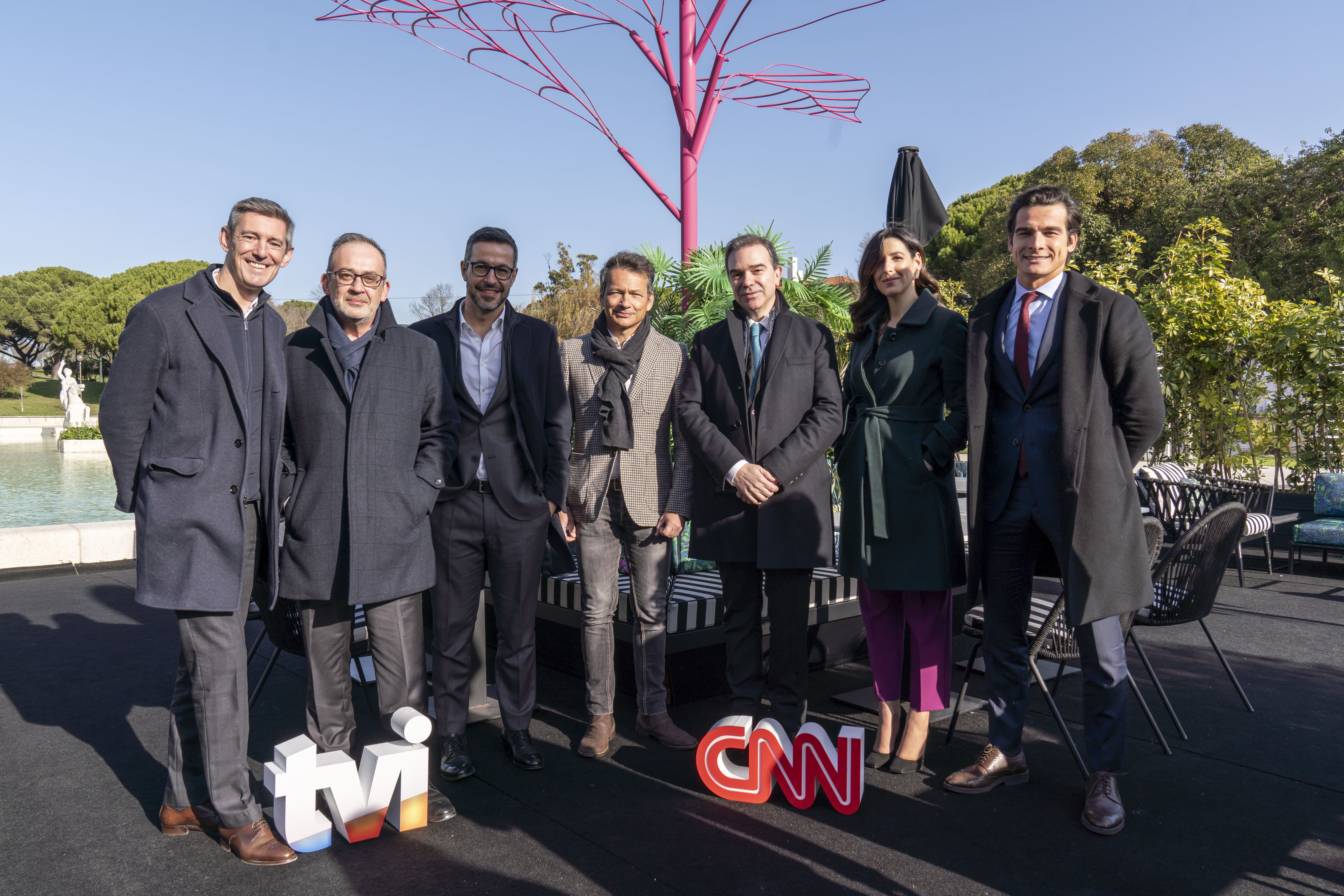 Especial legislativas CNN Portugal/TVI com 5 pivôs, “parede mágica” e Santana Lopes