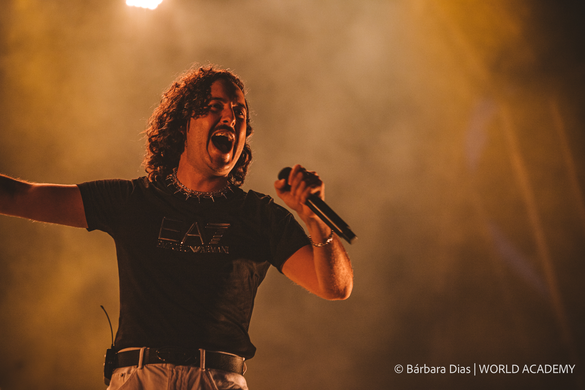 Vimos Pedro Mafama n’O Sol da Caparica. 4 minutos de “Olarilólé” e 34 de gelado de baunilha
