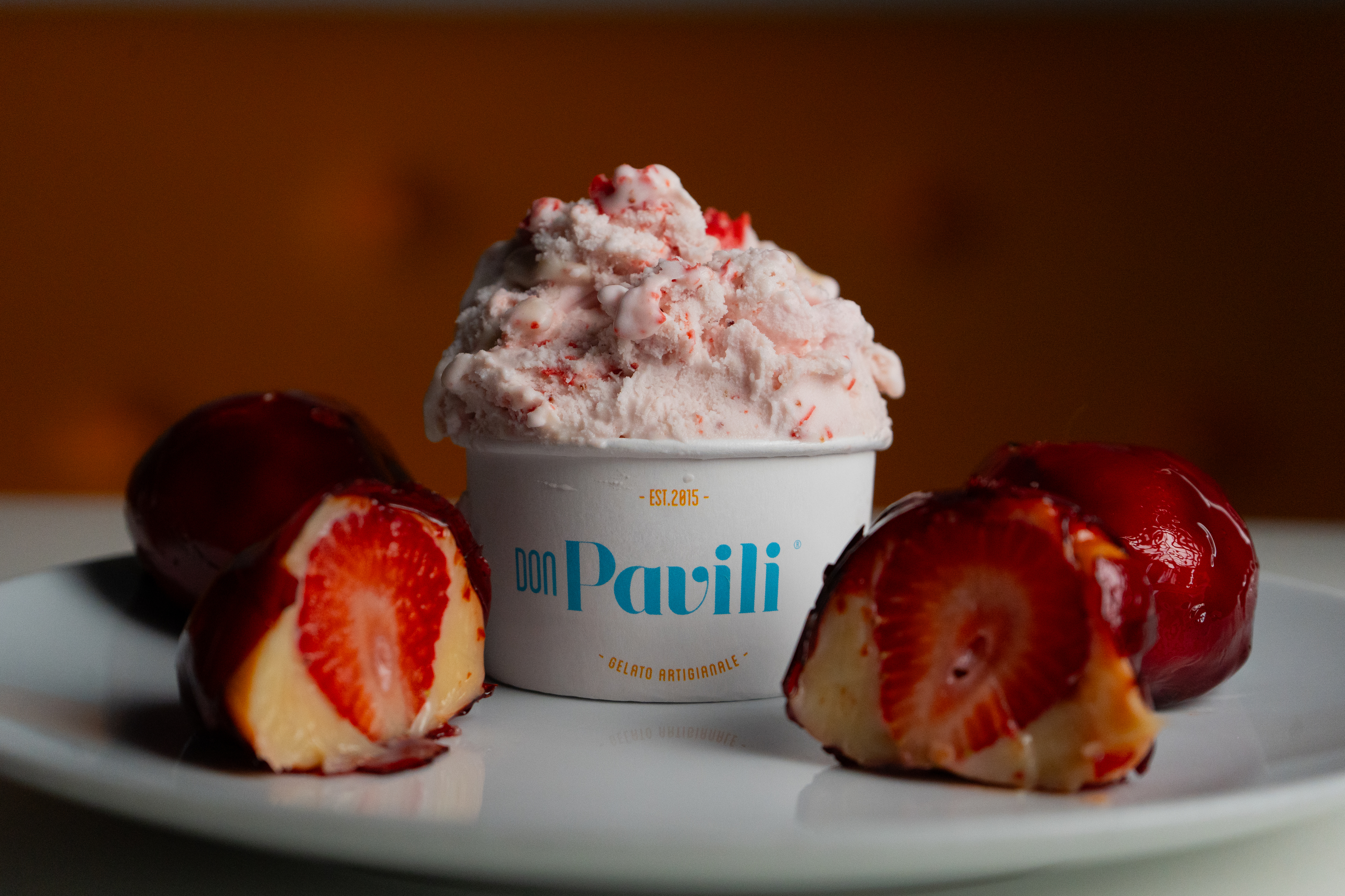 O morango do amor está mais macio do que nunca — já pode comer este doce viral em gelado. Saiba onde