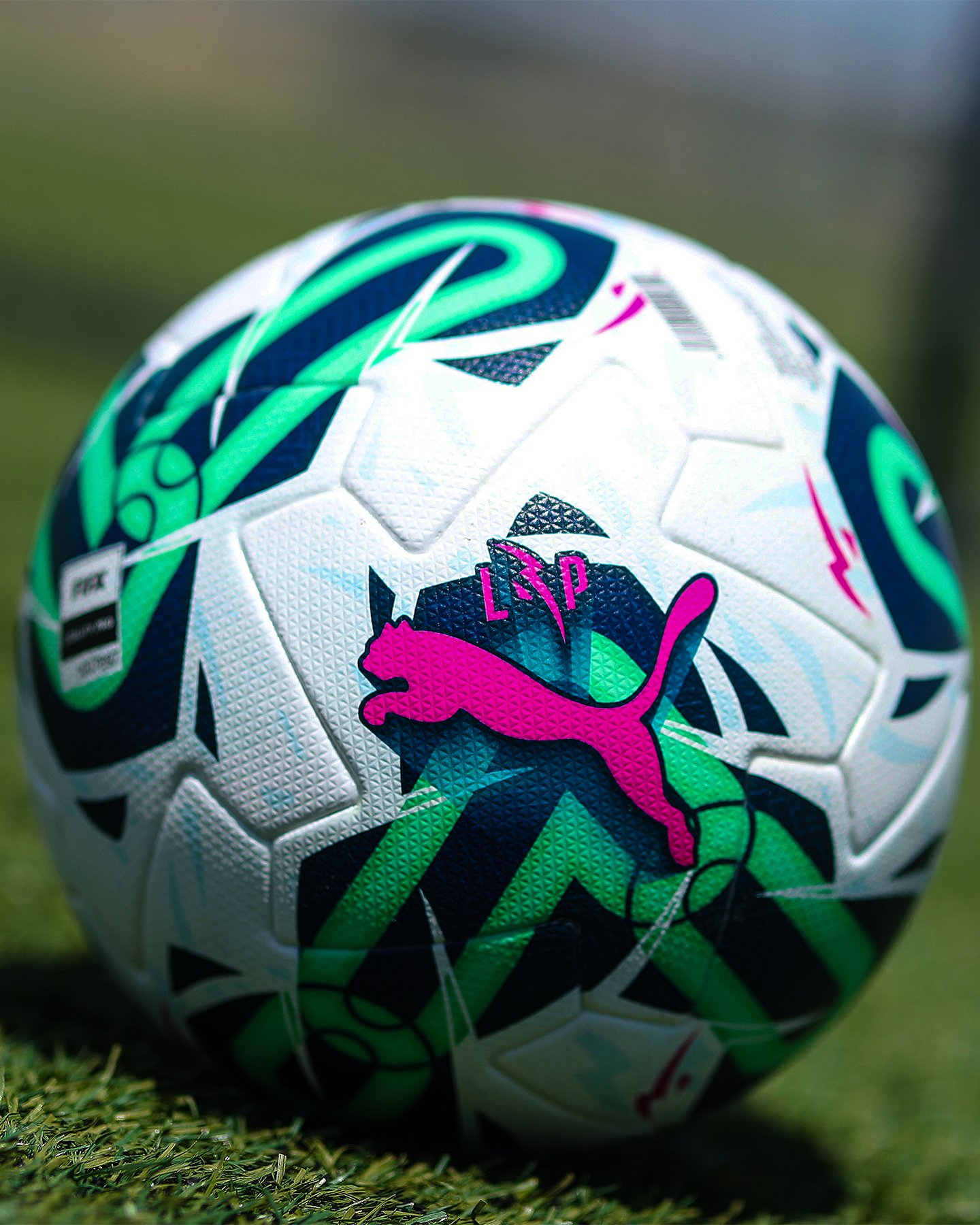 Esta é a nova bola da Liga para 23/24 - I Liga - SAPO Desporto