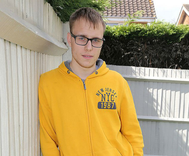 Documentário revela a incrível história de Alex, que foi violentado pela namorada quase até à morte