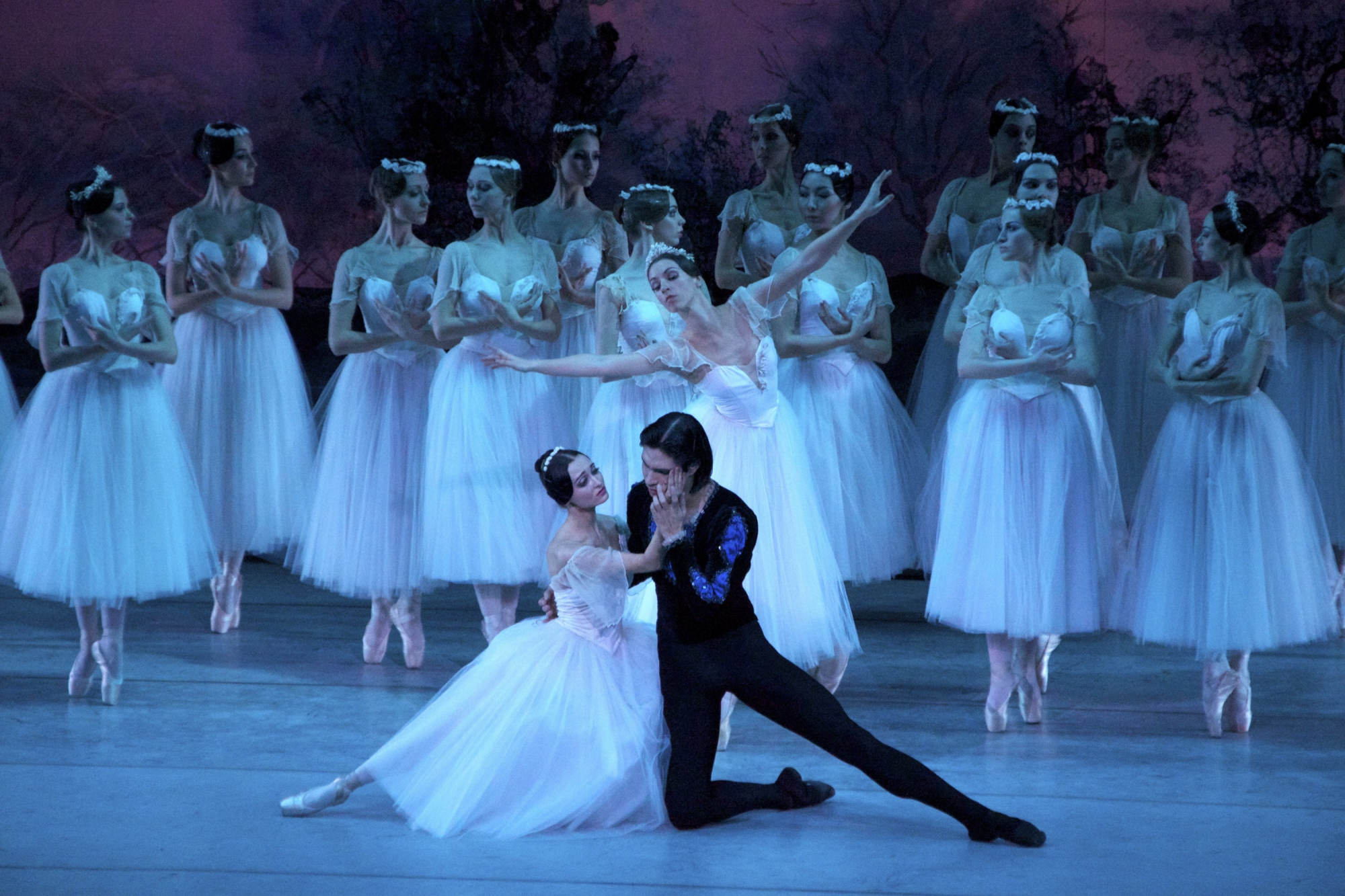 A companhia Russian National Ballet regressa com a “Cinderela” e “O Lago dos Cisnes”