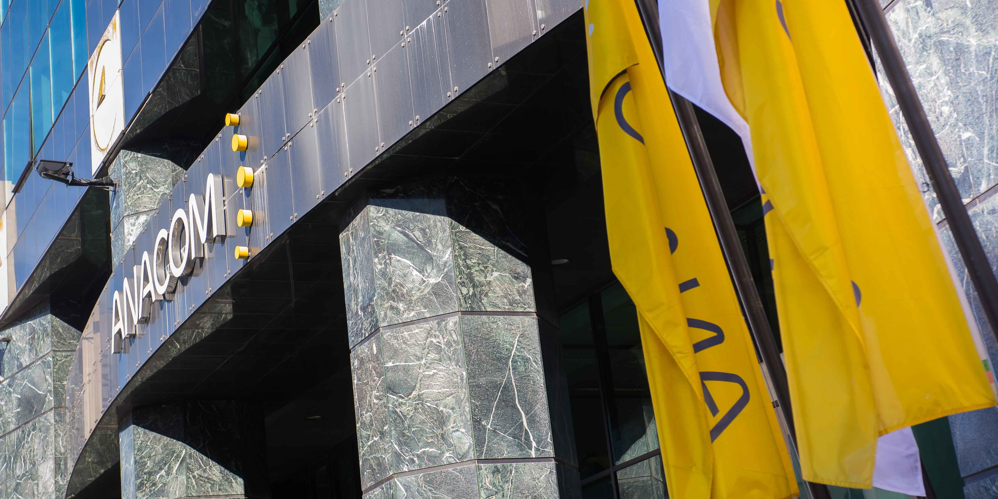 Tribunal da Concorrência dá razão à Anacom em multar operadoras, mas baixa valor das coimas