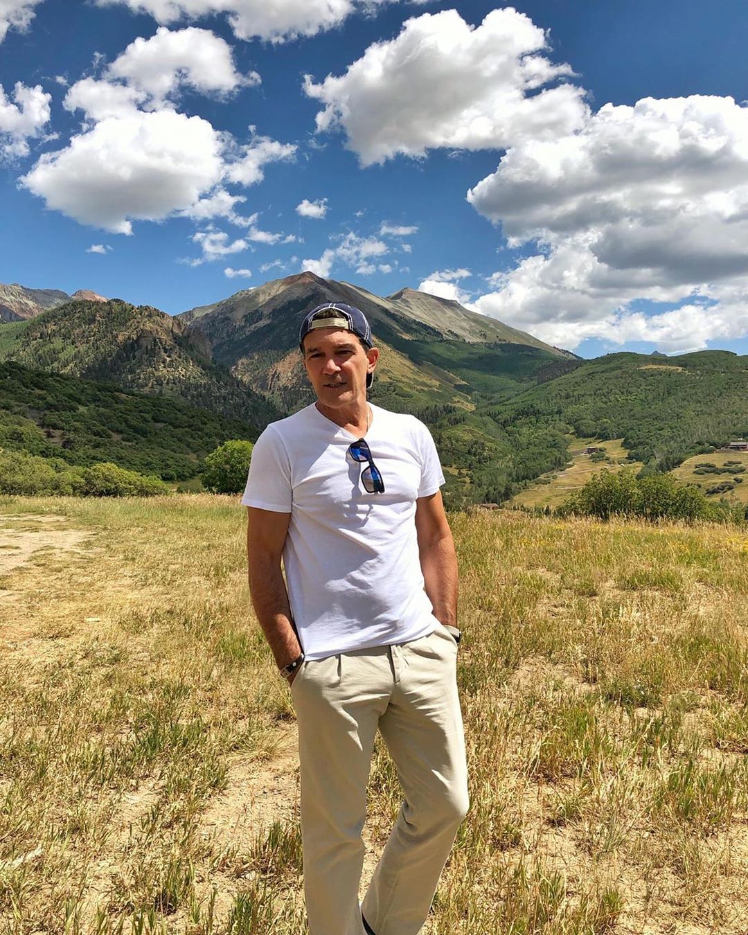 António Banderas descobre que tem covid-19 no dia em que faz 60 anos