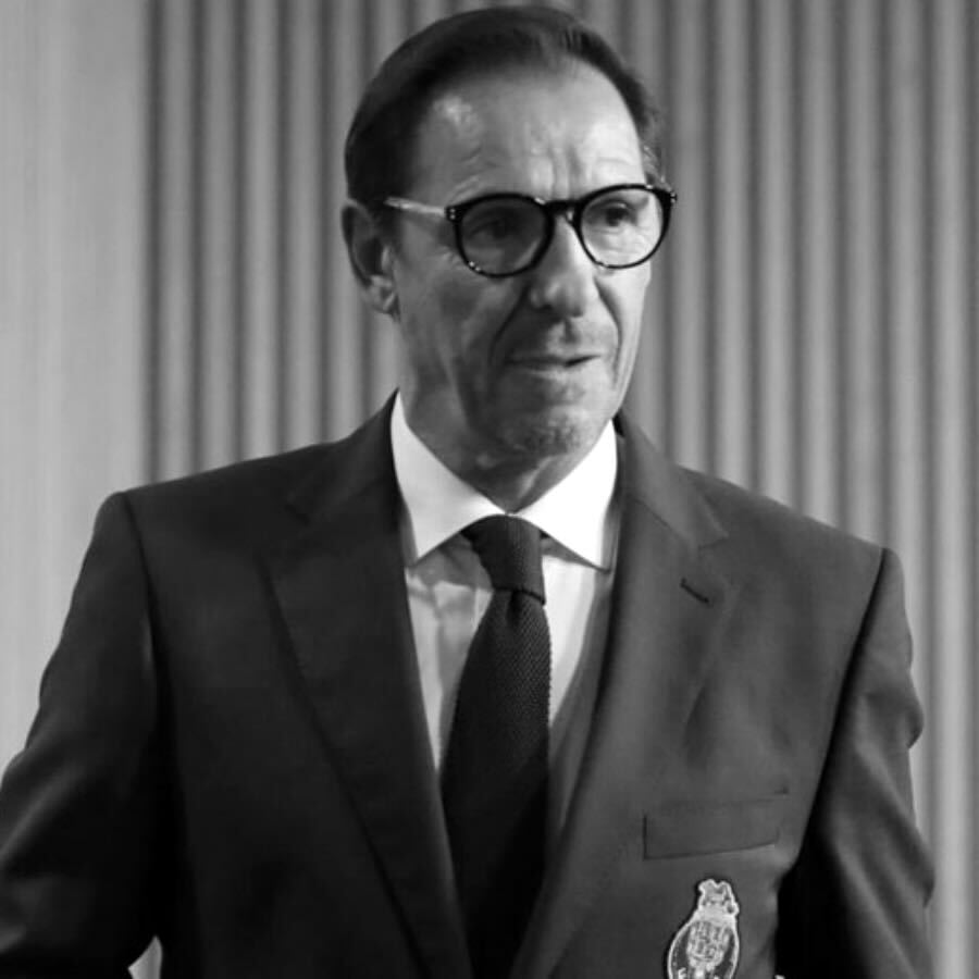 Morreu Fernando Gomes, vítima de câncro do pâncreas. Ex-jogador do FC Porto e bibota de ouro tinha 66 anos