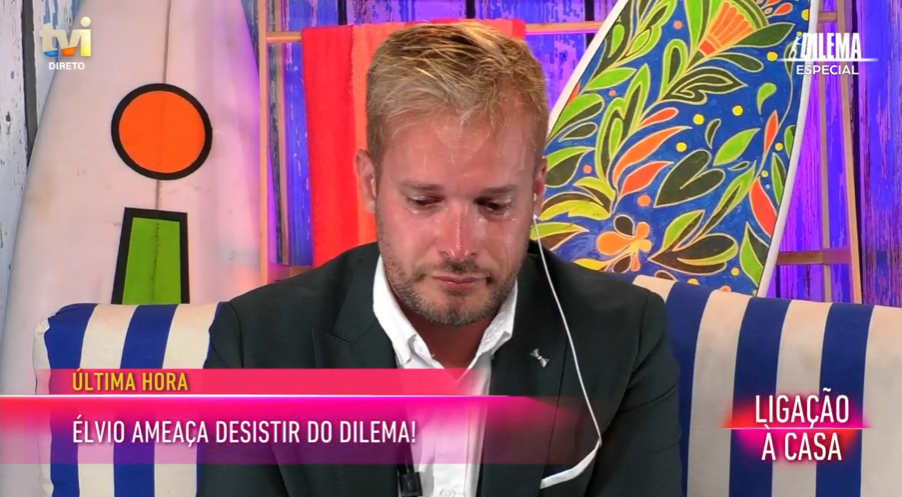 Após ser atacado, Élvio chora, ameaça desistir do “Dilema” e é defendido nas redes sociais
