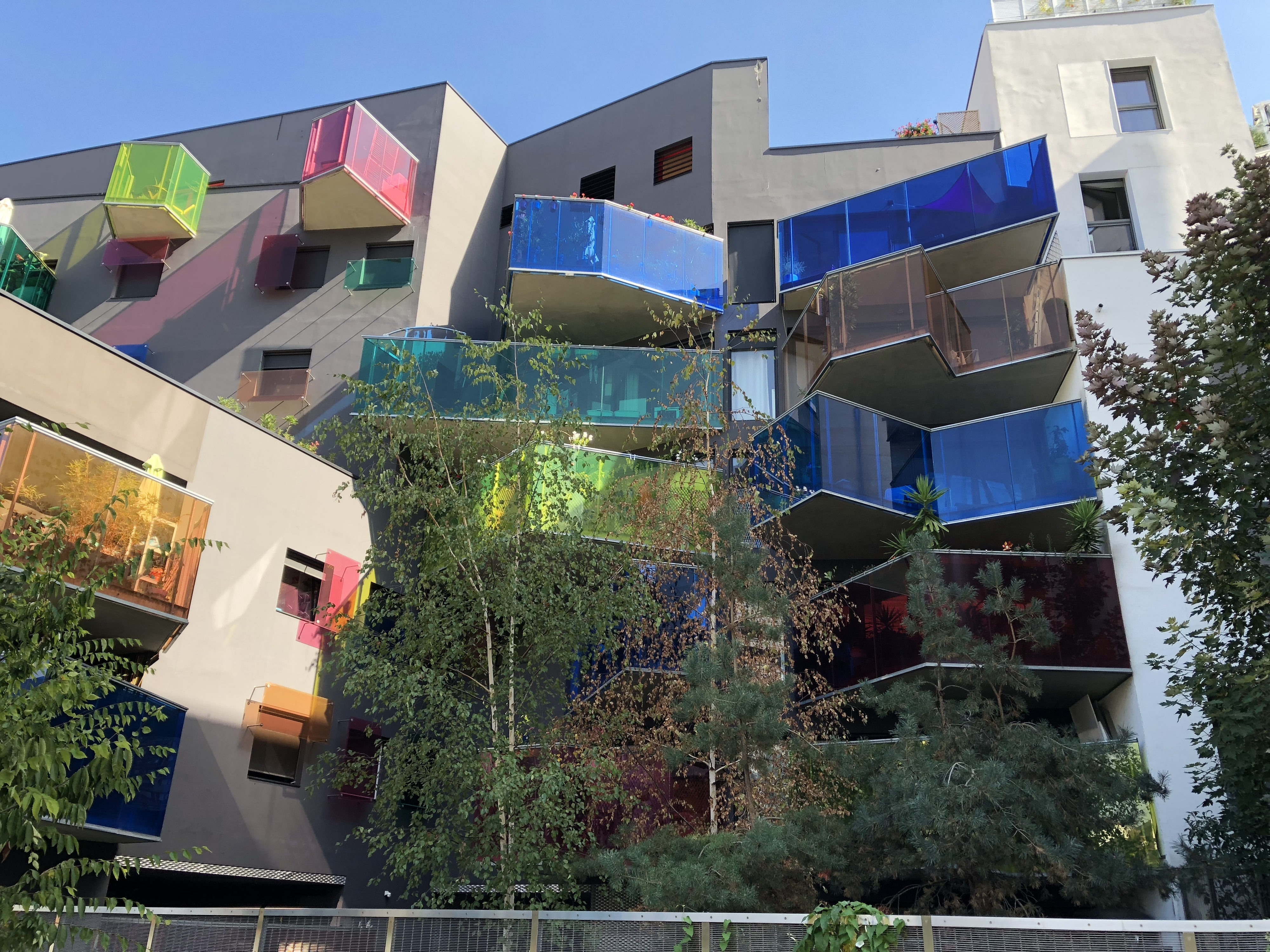 Do cinema ao teatro, 5 sugestões para desconfinar (em segurança) neste fim de semana