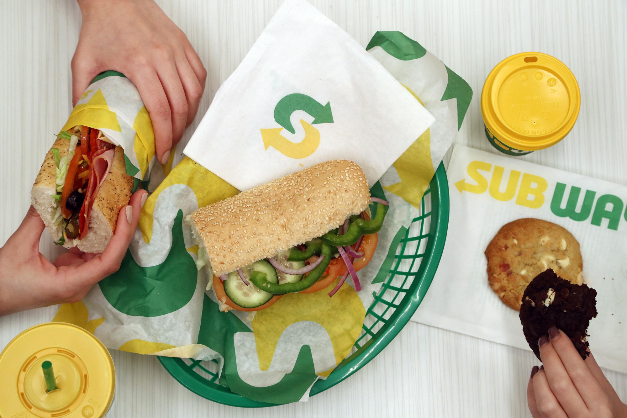 Já pode pedir uma sandes da Subway pela UberEats