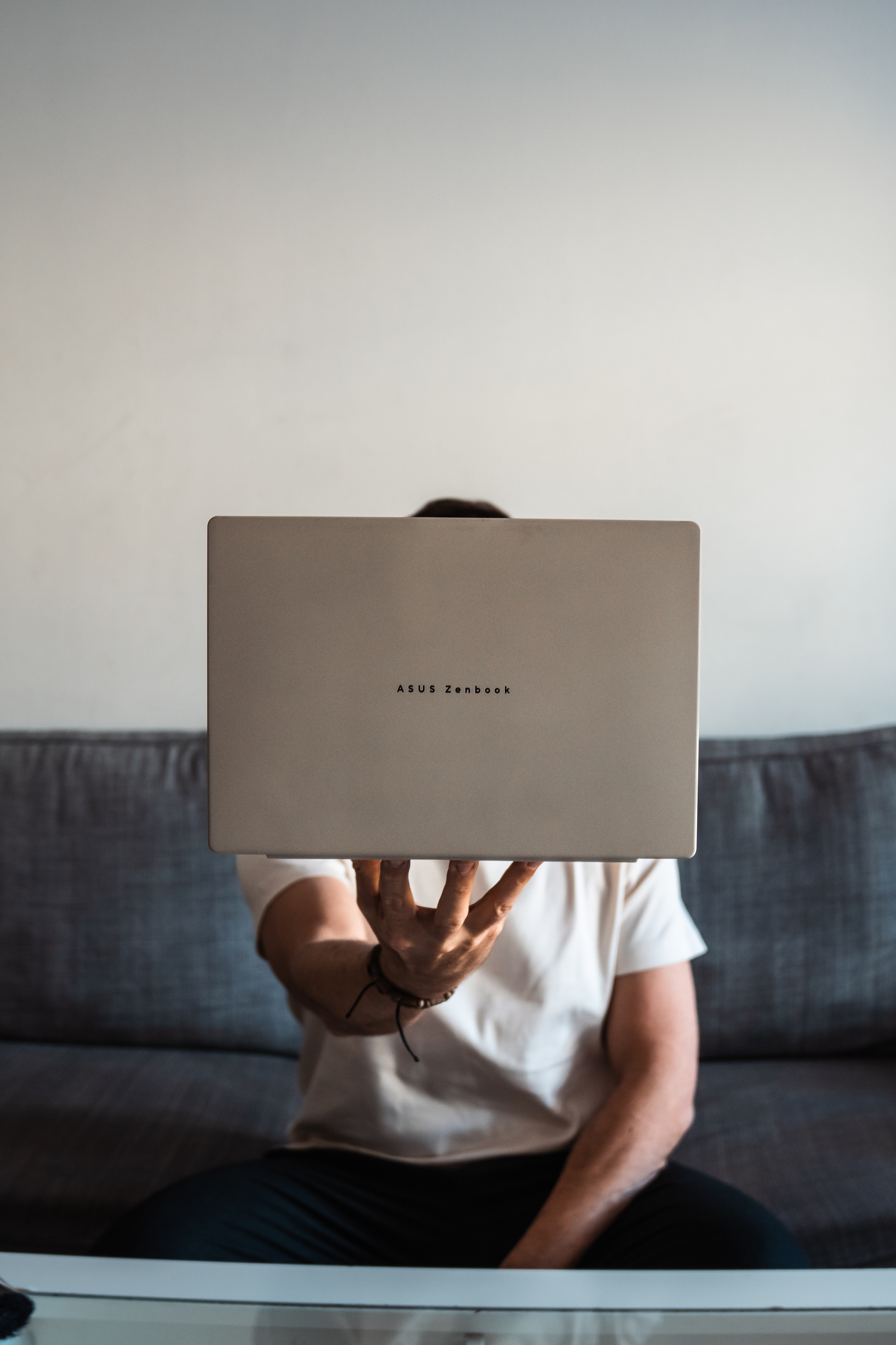 Teste. O portátil Zenbook A14 da ASUS deu-nos para trabalhar 3 dias sem carregar (e é lindo de morrer)