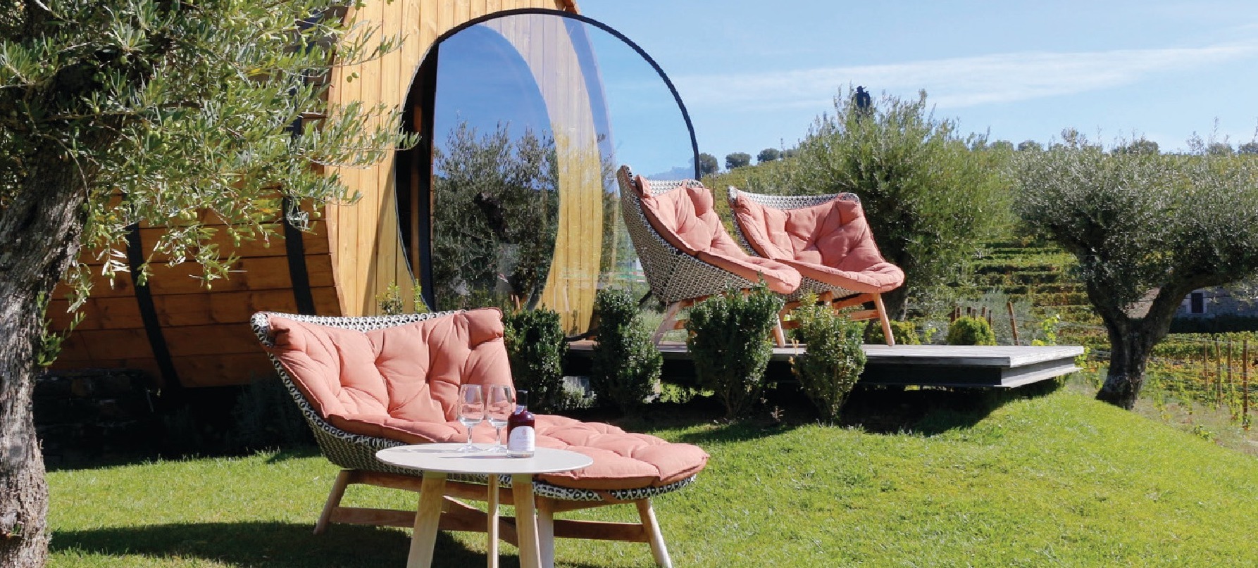 Quinta da Pacheca. Durma num quarto inspirado num barril de vinho com vista para o Douro