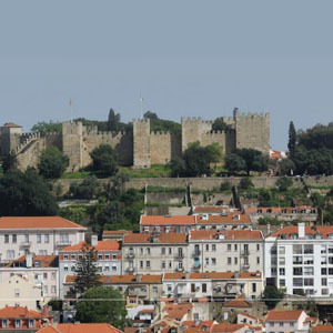 COVID-19. É seguro pedir comida pela Uber Eats, Glovo ou a restaurantes que entregam em casa? Uma médica explica