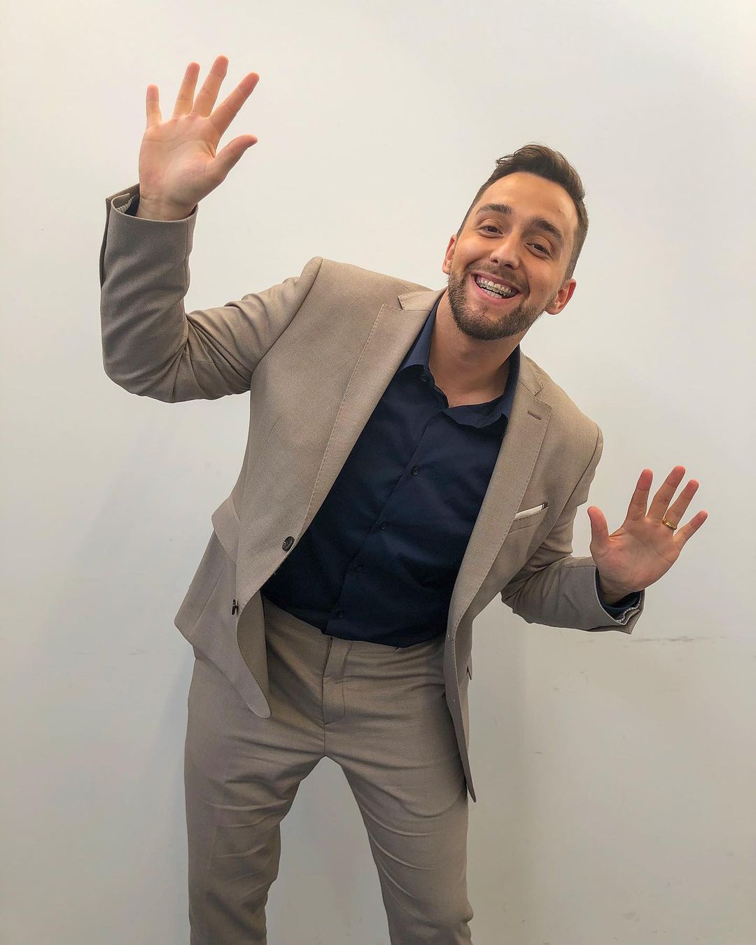 Divorciado, com menos 20 quilos e um estilo ousado. Veja a transformação de Tiago Rufino ao longo dos anos