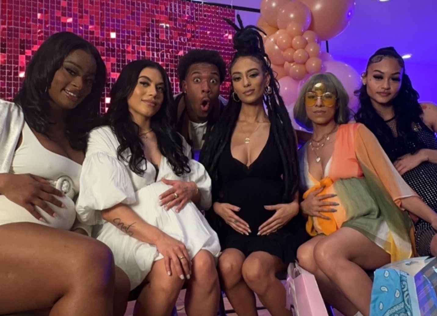 Homem engravidou 5 mulheres ao mesmo tempo. E não vai acreditar no que elas fizeram