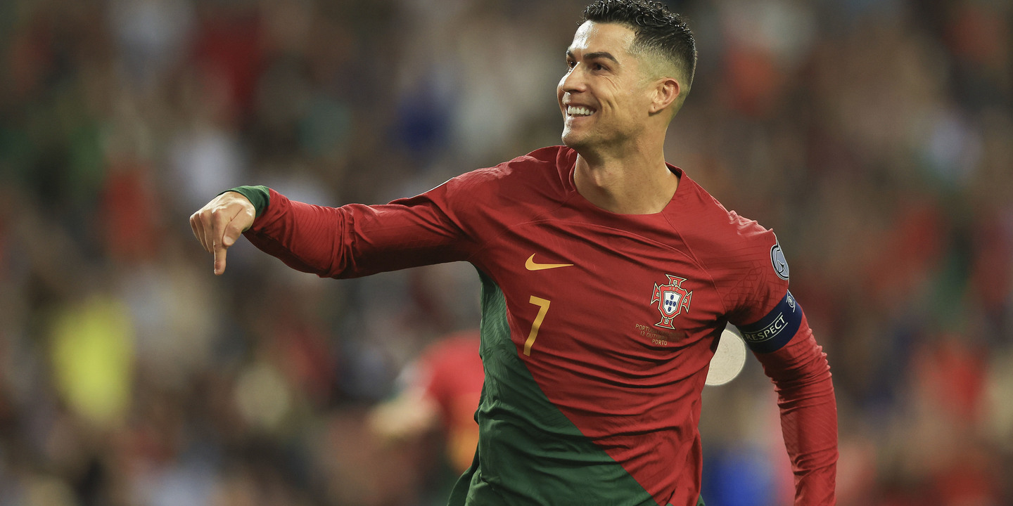 CR7 entra na ternura dos 40 comandado pelo sonho do golo mil