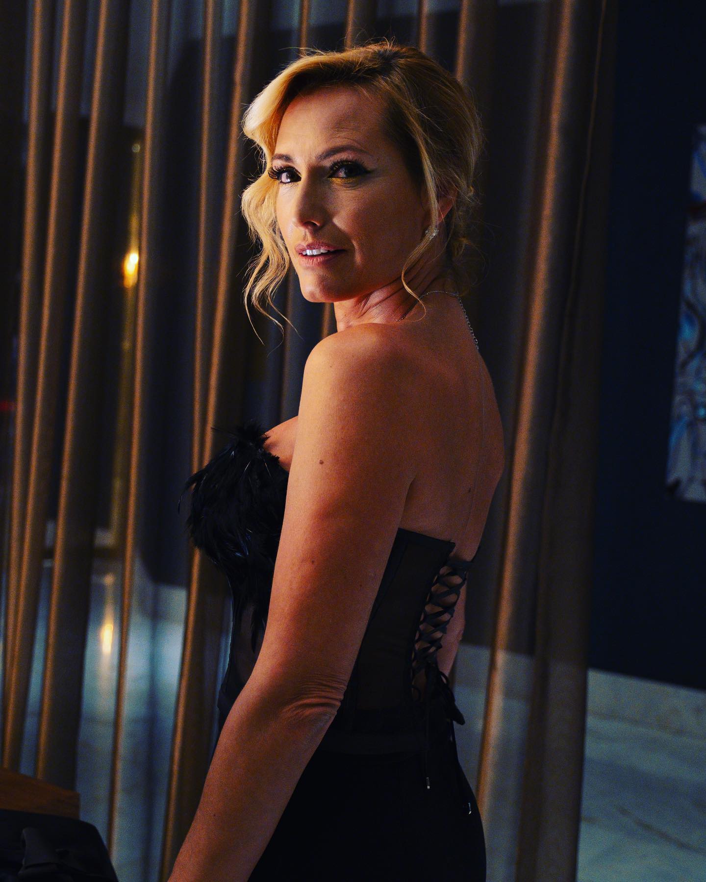 Fernanda Serrano faz 50 anos. Espreite 25 fotos da atriz com amigos e família