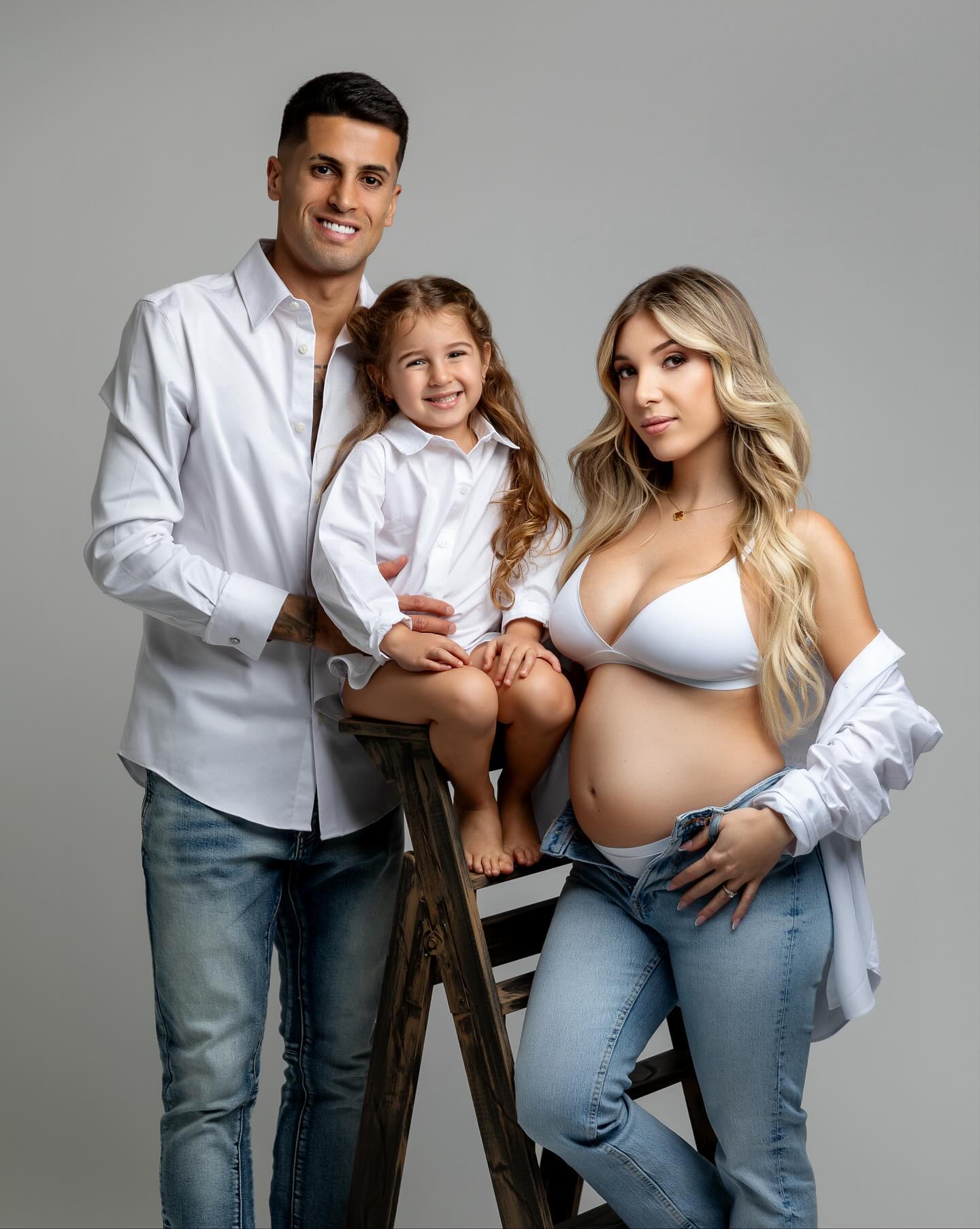 João Cancelo e Daniela Machado foram pais pela segunda vez. Saiba como se chama a bebé