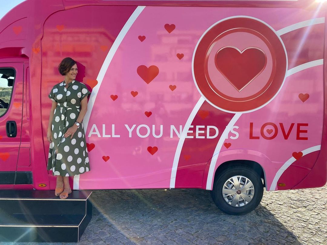 Anos 90, são vocês? “All You Need is Love” vai regressar à SIC — e Fátima Lopes não está sozinha