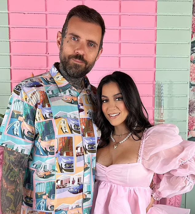 Youtuber ofecere Lamborghini de 357 mil euros à mulher depois de esta ter gravado cena de sexo com outro homem