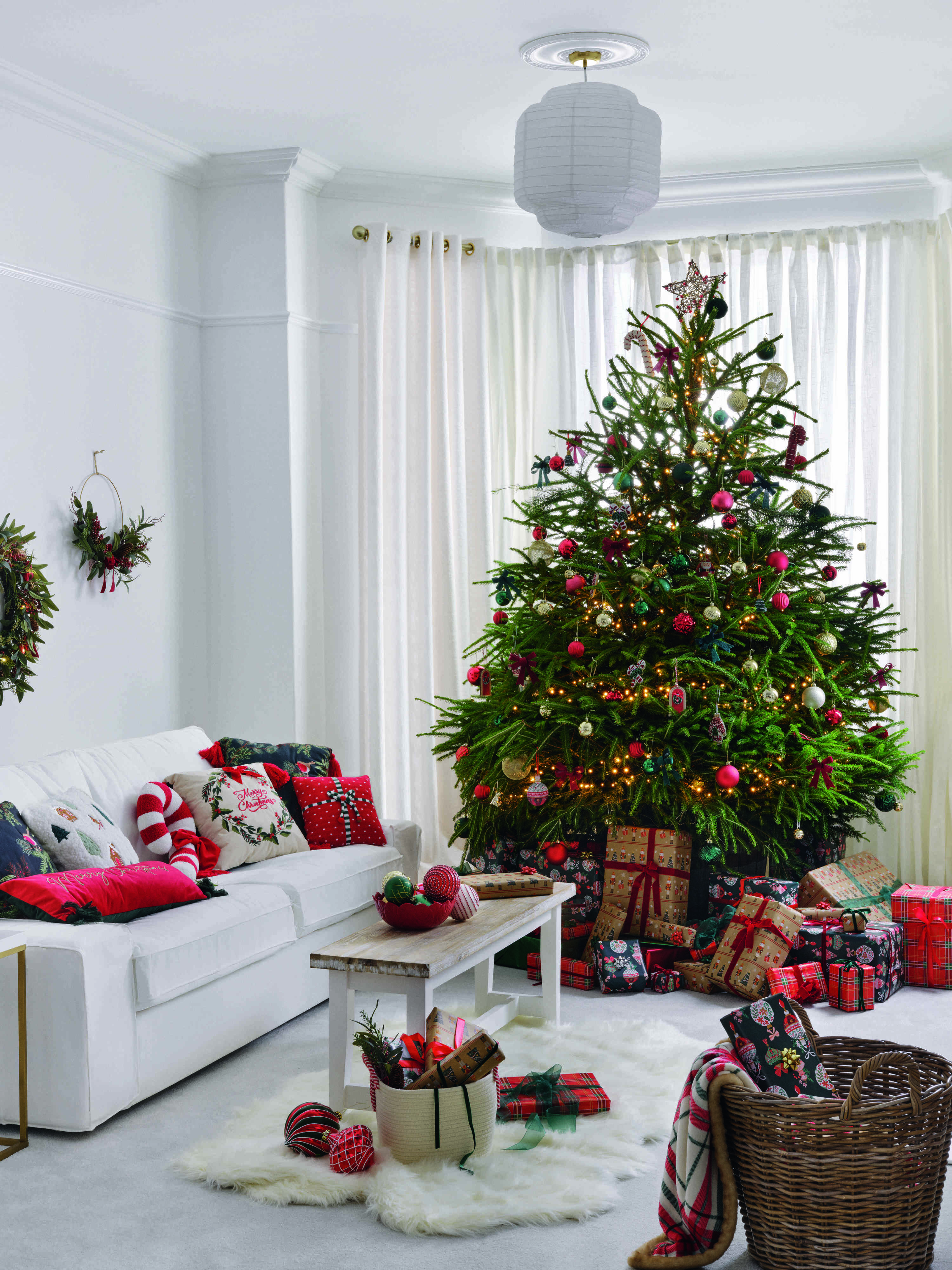 Entre no espírito natalício com a decoração para casa da Primark (com peças desde 1,50€)