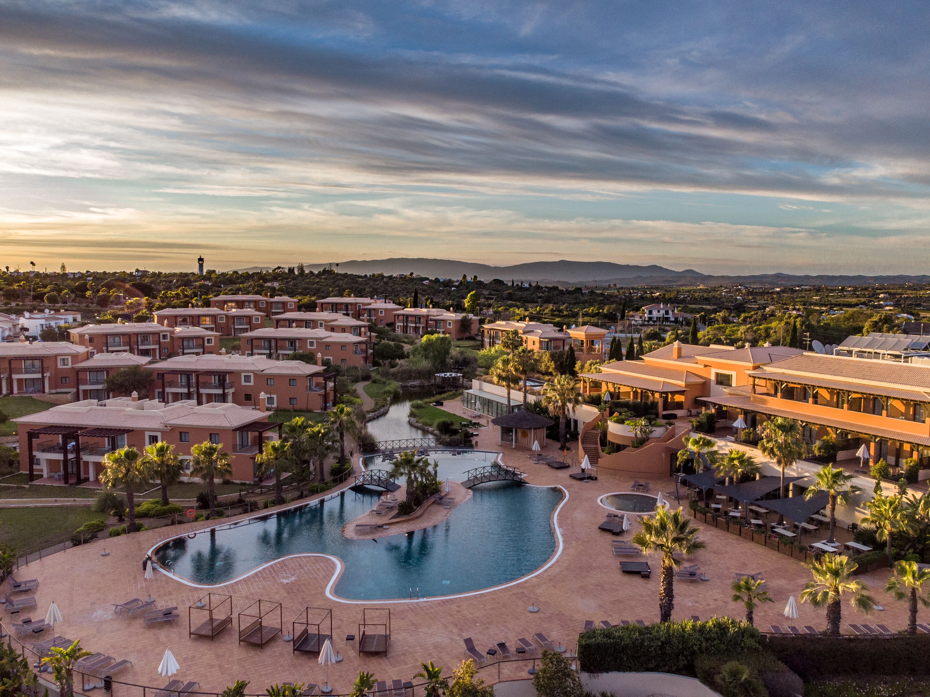 Escapadinha em família? Há um hotel no Algarve com o programa perfeito para entreter os miúdos