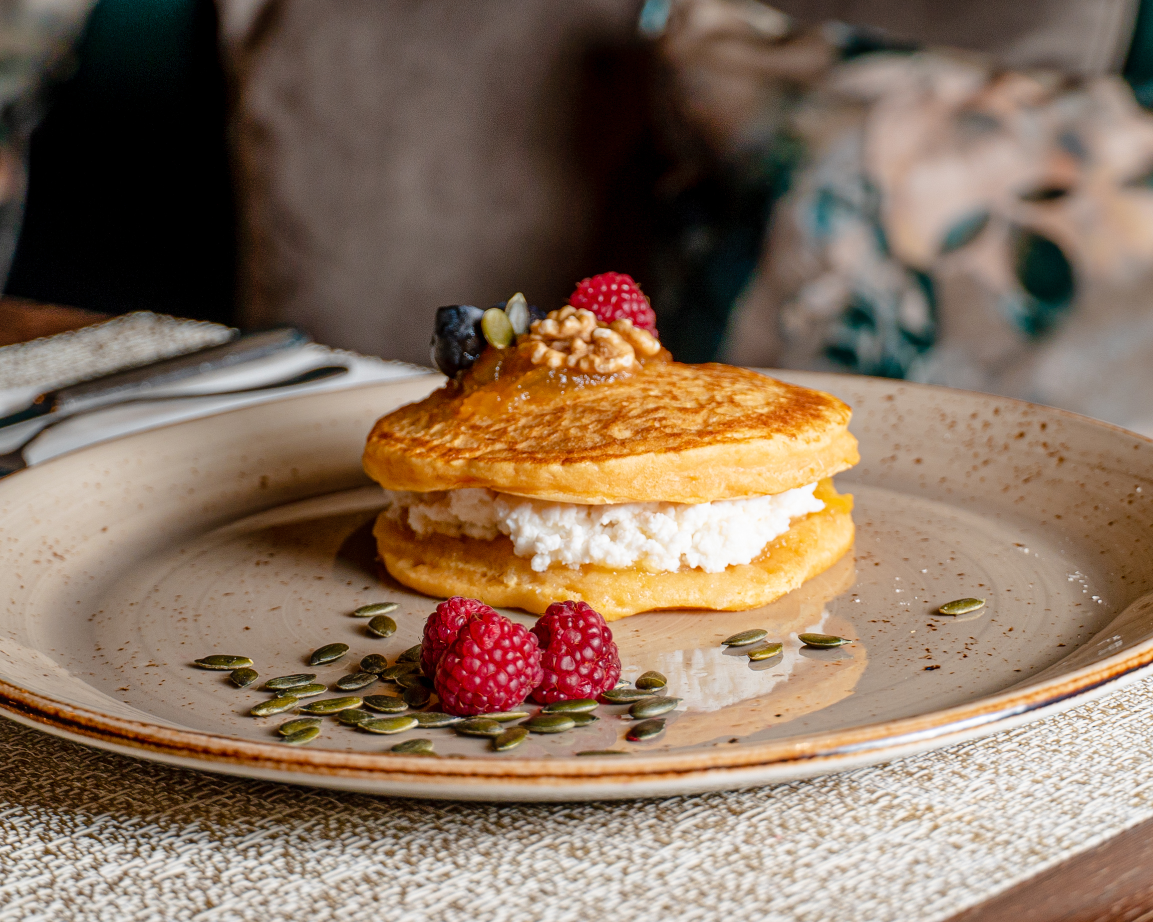O novo brunch de Gaia que tem panquecas de abóbora (e não só) para celebrar a chegada do Outono