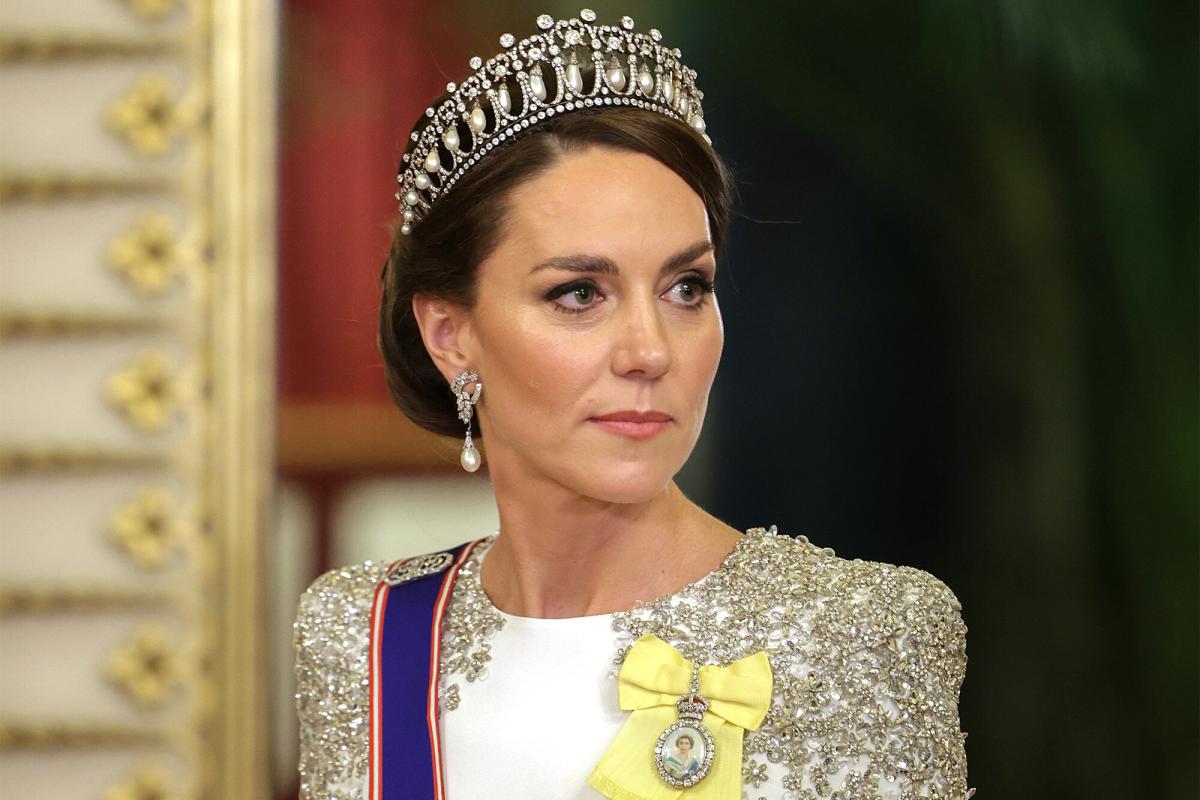 Kate Middleton deslumbra com jóias da coroa no primeiro banquete enquanto princesa de Gales. Veja as fotos