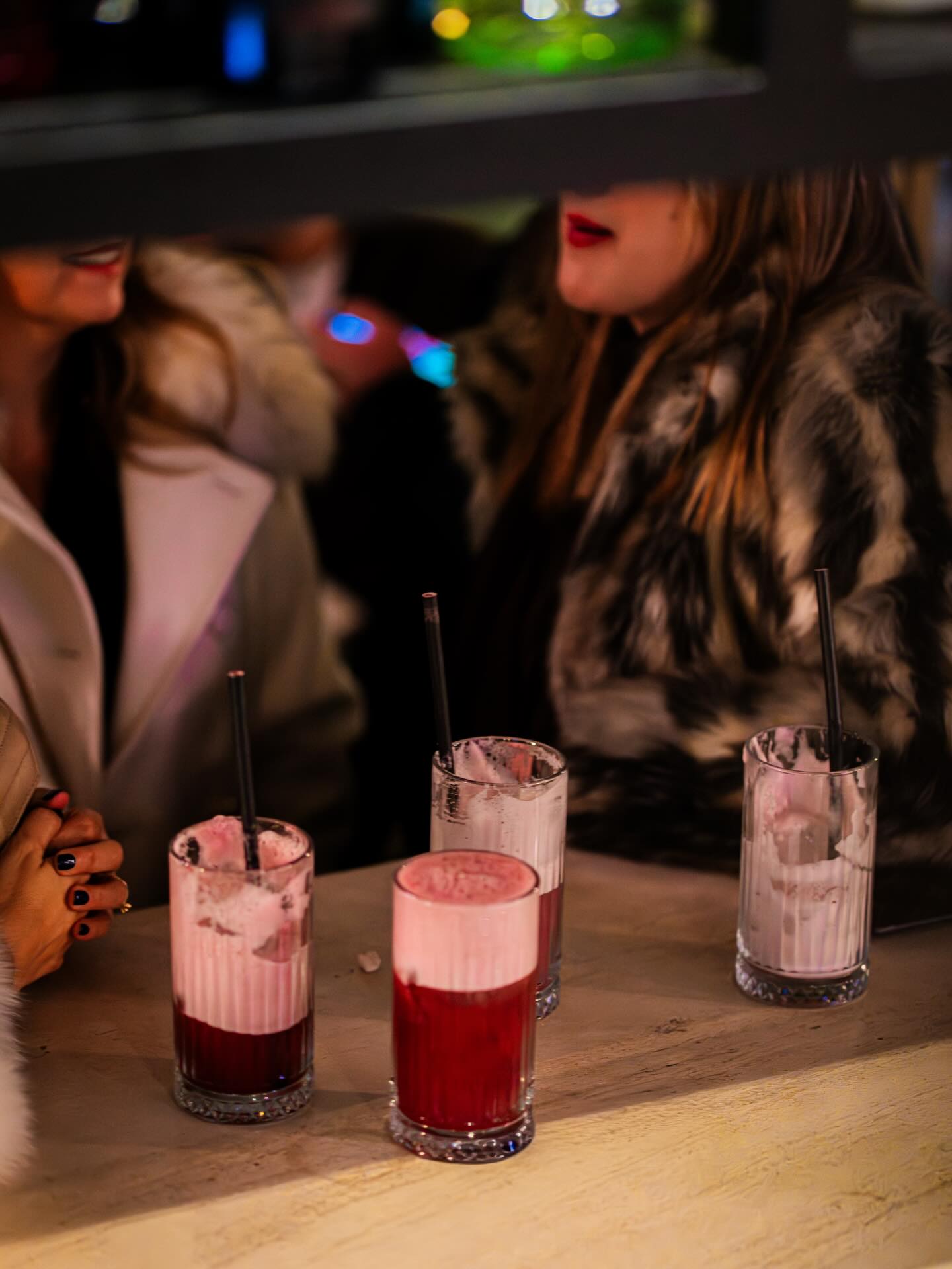 Bankü. Pode beber cocktails maravilhosos (e outras bebidas desde 1,50€) neste spot que já foi um banco