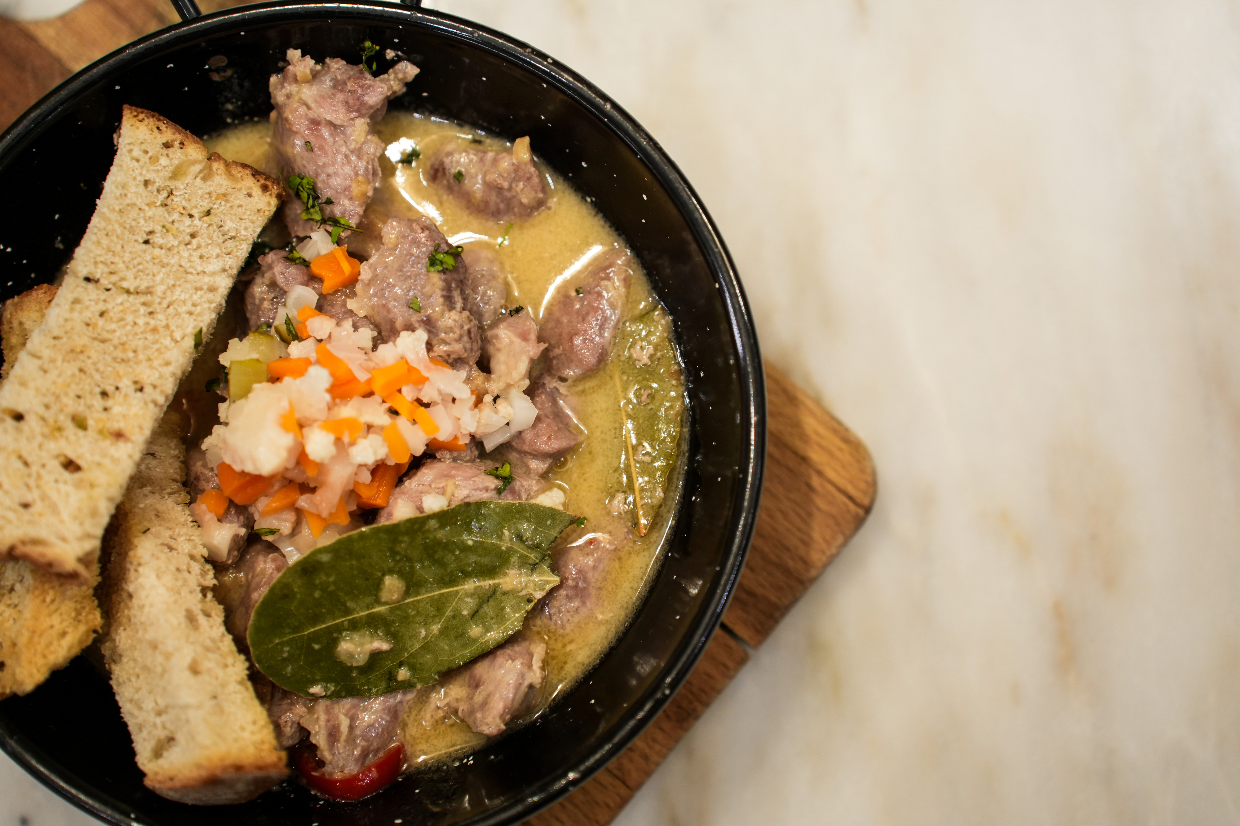 Dos grelhados aos petiscos. 6 restaurantes novos para experimentar este fim de semana prolongado