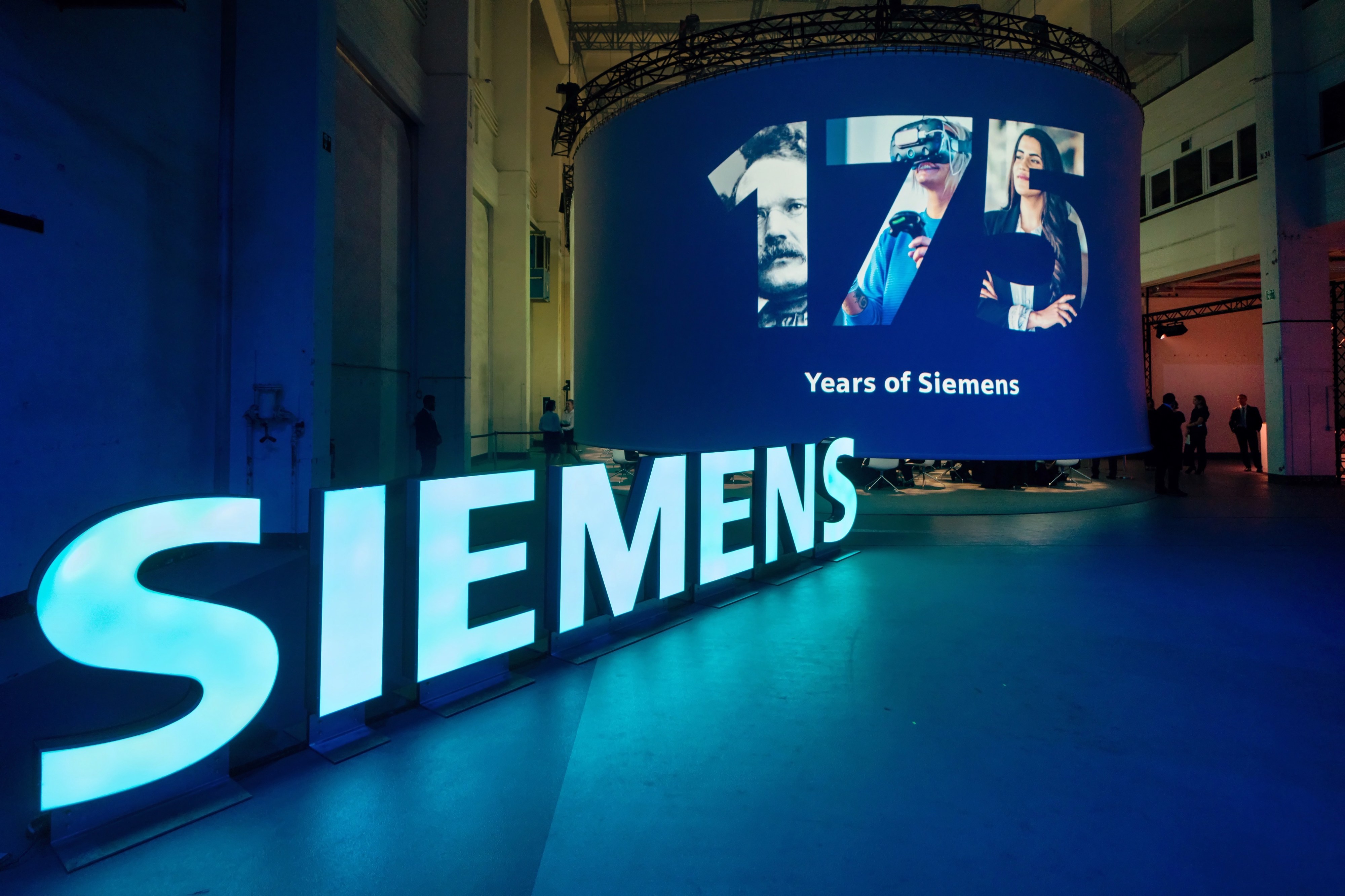 Siemens acelera digitalização com Xcelerator. Os Digital Twins são os blocos base da transformação que também já espreita o Metaverso