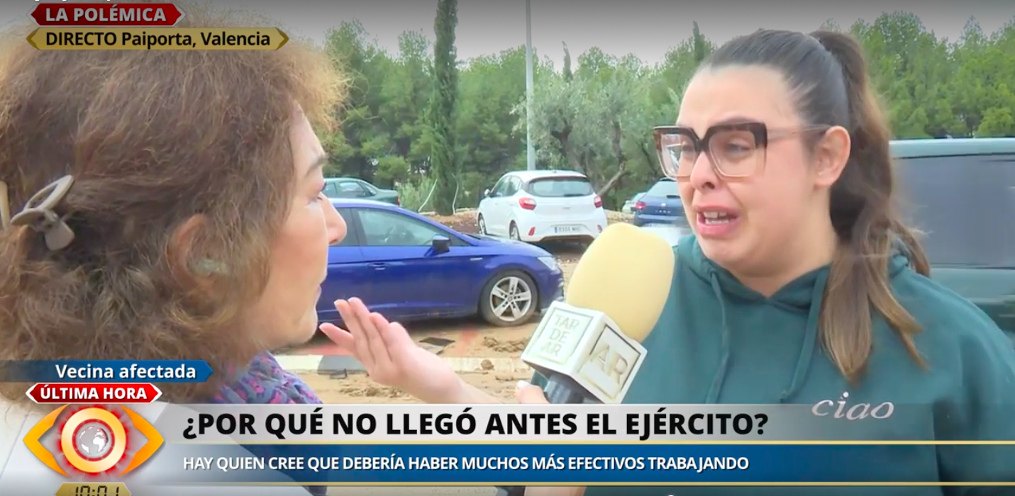 Mulher oferece quarto a mãe de bebé de 1 mês que ficou com casa inundada nas cheias de Valência