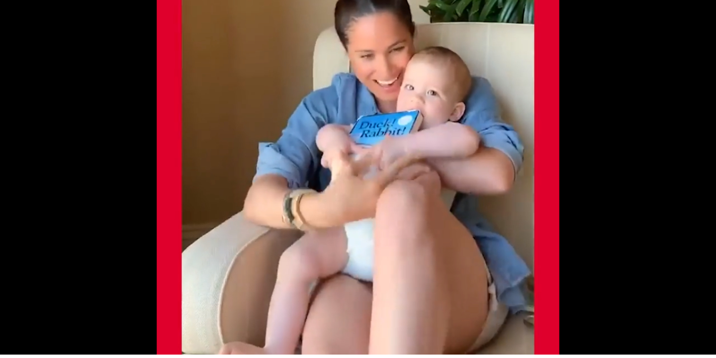 Archie é a fotocópia do pai. Veja as imagens e compare