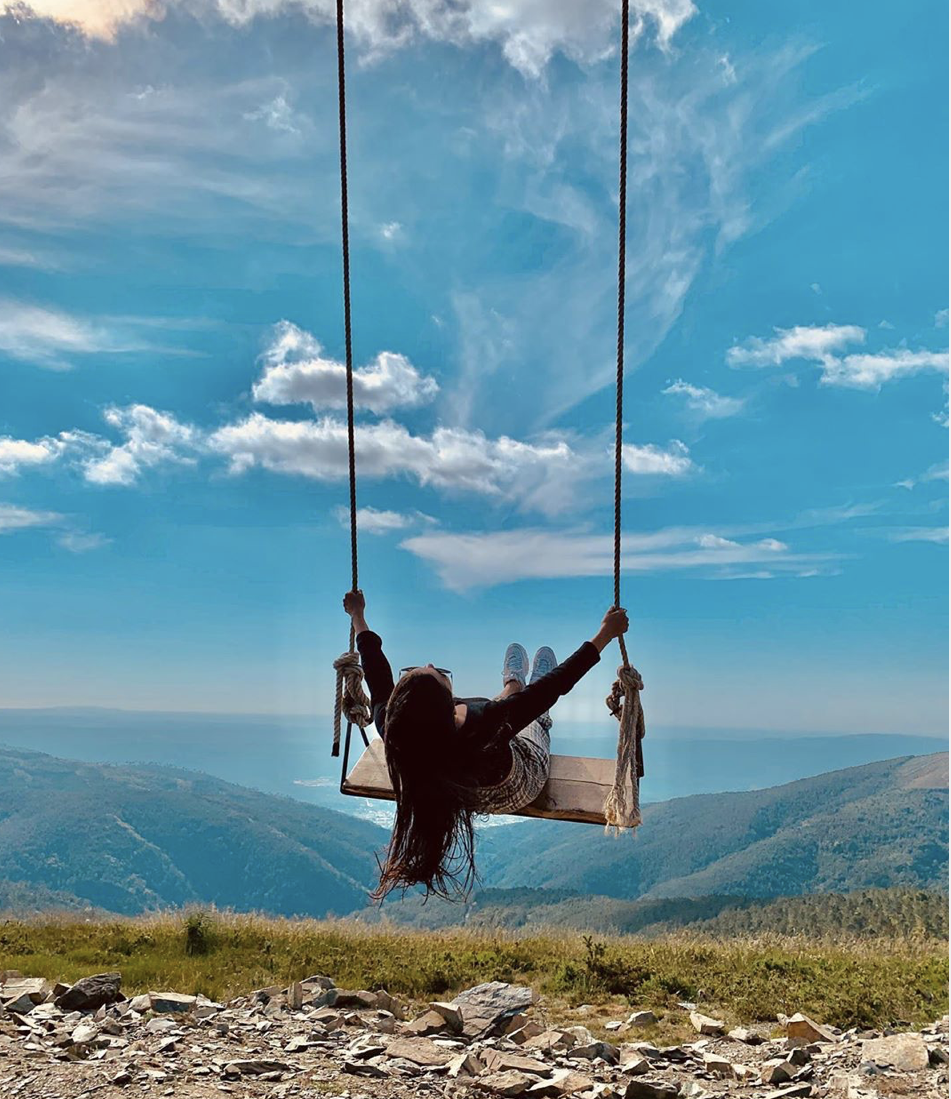 Do alto das serras às piscinas naturais, os baloiços são as estrelas deste Verão