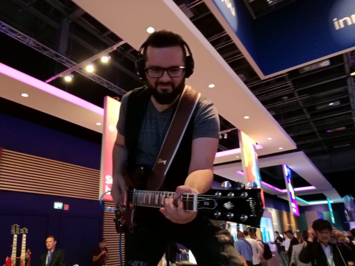 La Barraque. Esta esplanada nasce no meio de legumes biológicos e com vista para o mar