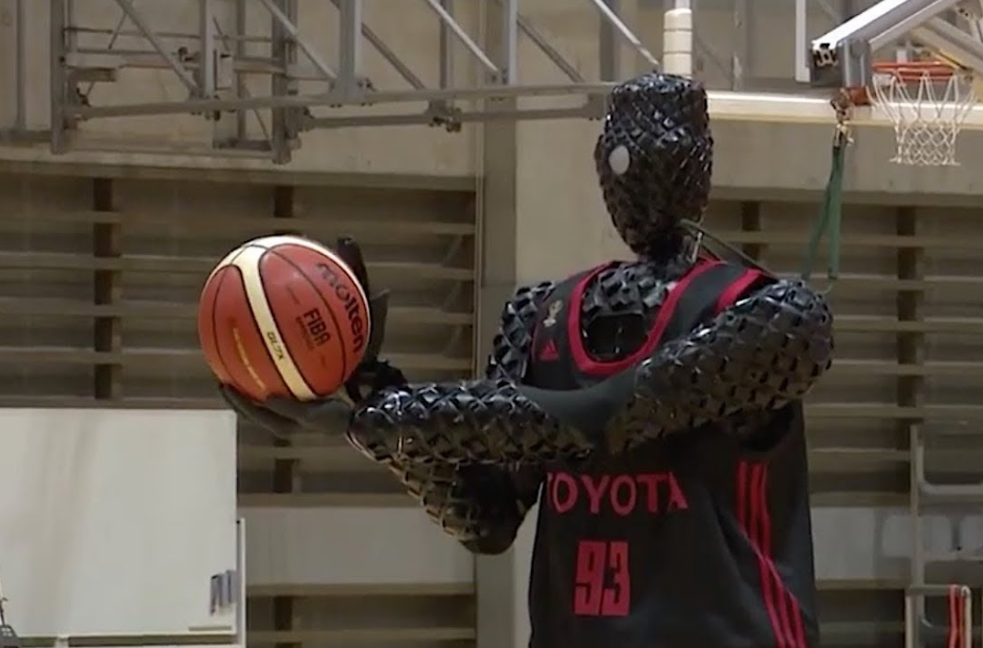 Cuidado LeBron James! Robot basquetebolista já faz lançamentos triplos