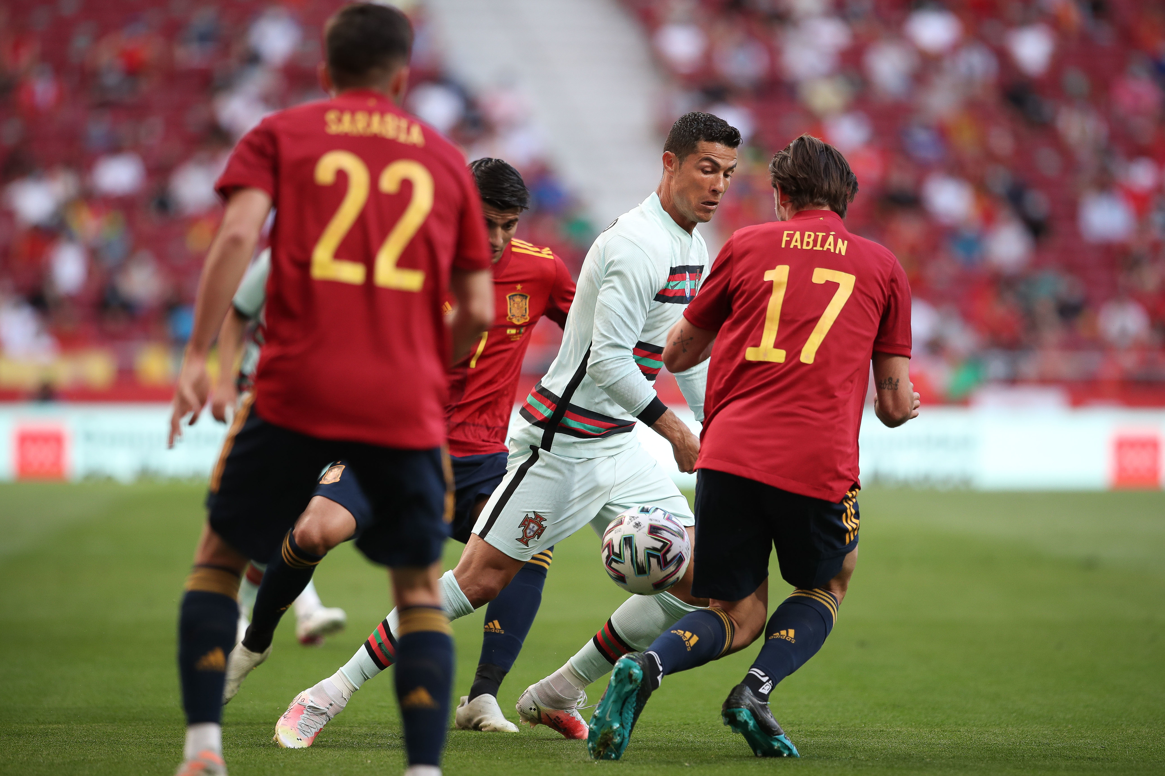 Espanha 0-0 Portugal: Primeiro teste sem golos e sem brilho