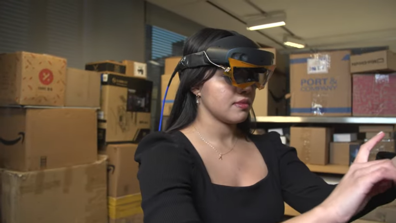 Este headset de realidade aumentada dá a quem o usa o “poder” da visão raio-x