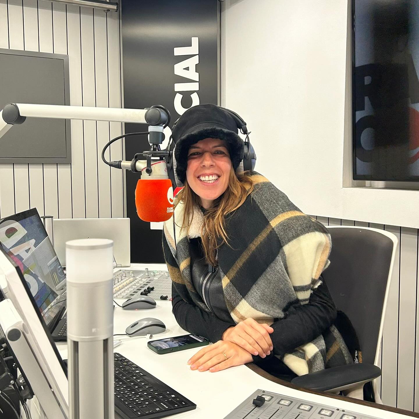 Rita Rugeroni deixa a rádio após 20 anos e faz este sábado a última emissão na Comercial